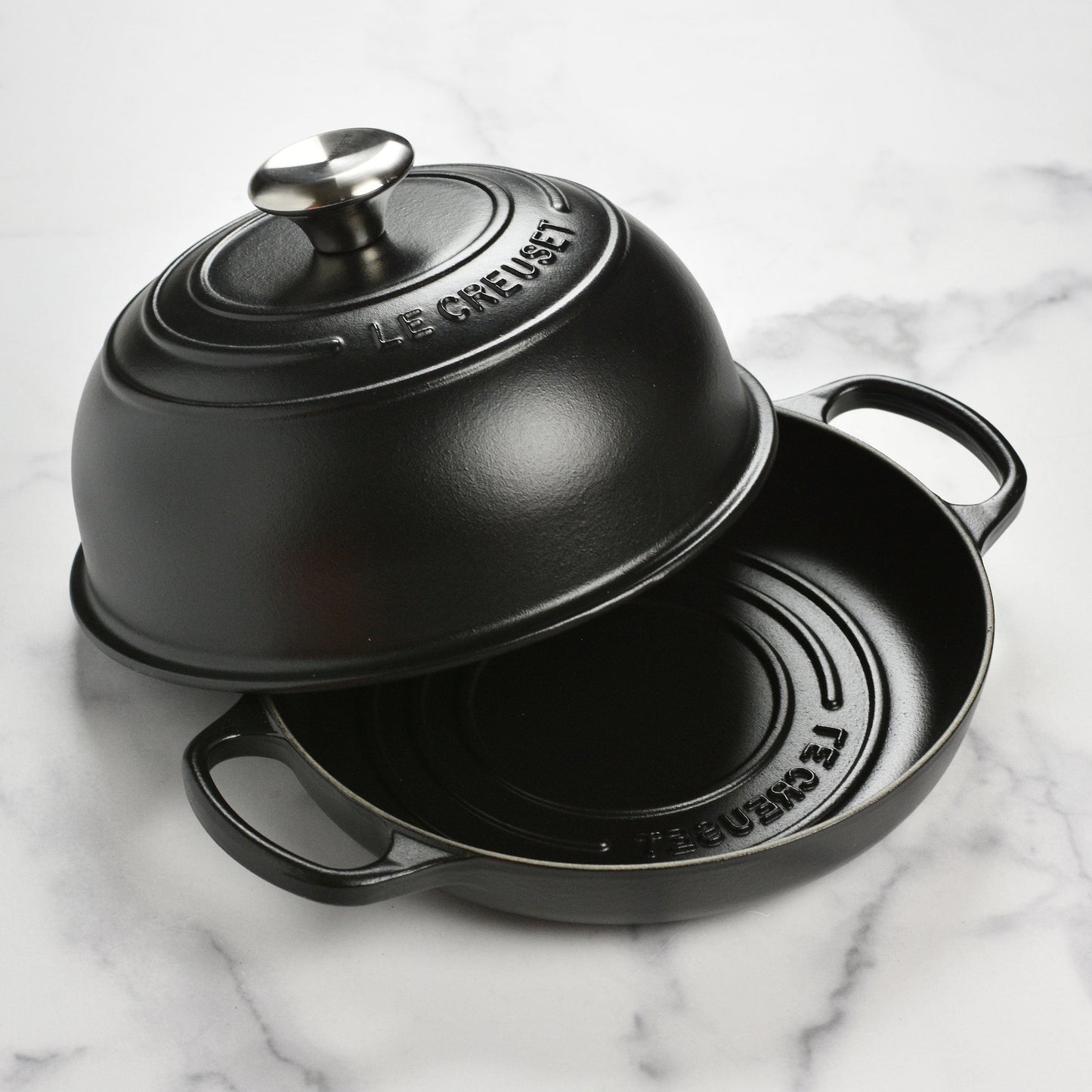 Le Creuset Signature Cast Iron 9.5" Licorice Bread Oven
