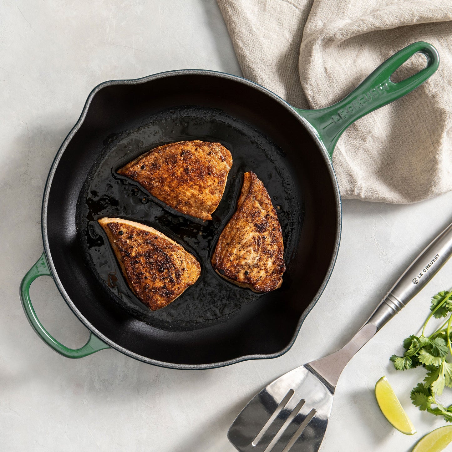 Le Creuset Signature Cast Iron 10.25" Artichaut Skillet