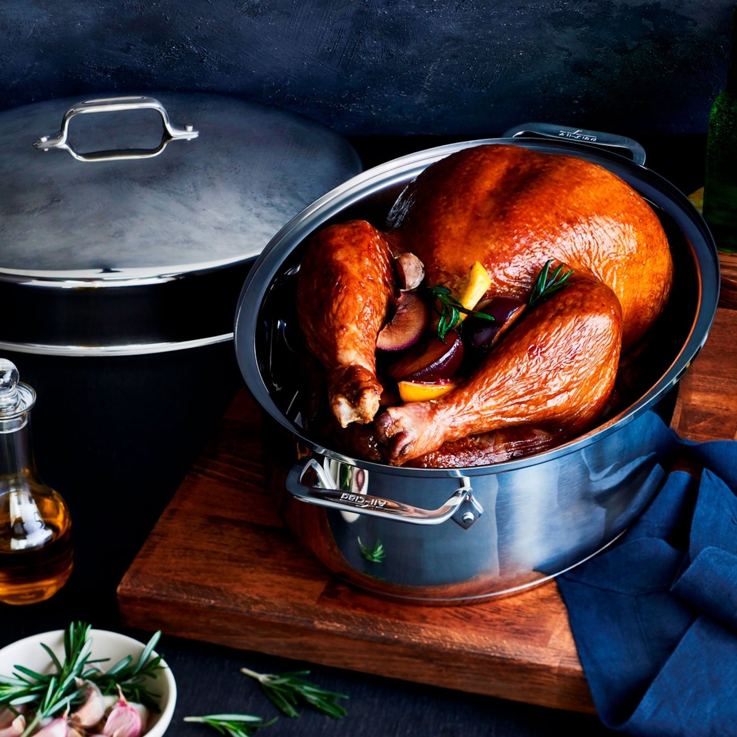 All-Clad Covered Oval Roaster, 15x11"