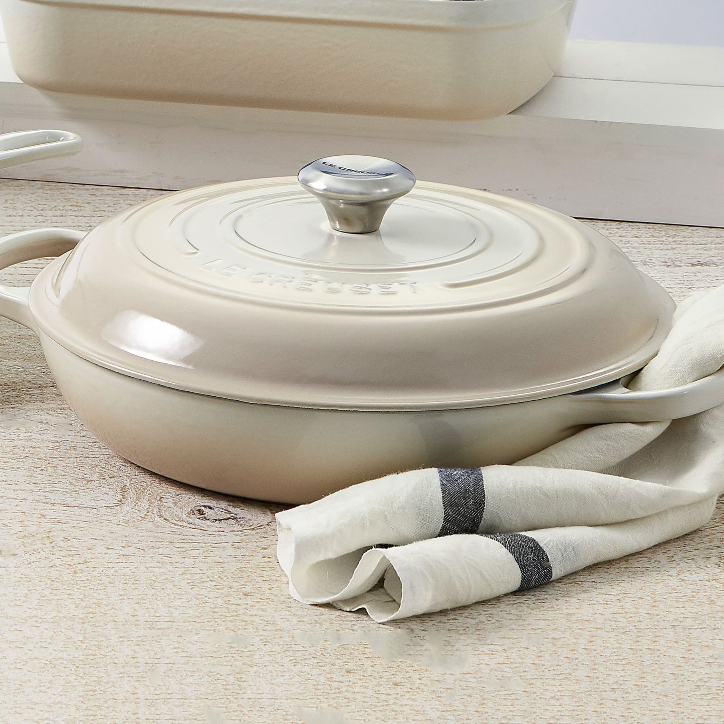 Le Creuset Signature Cast Iron 3.5-quart Meringue Braiser