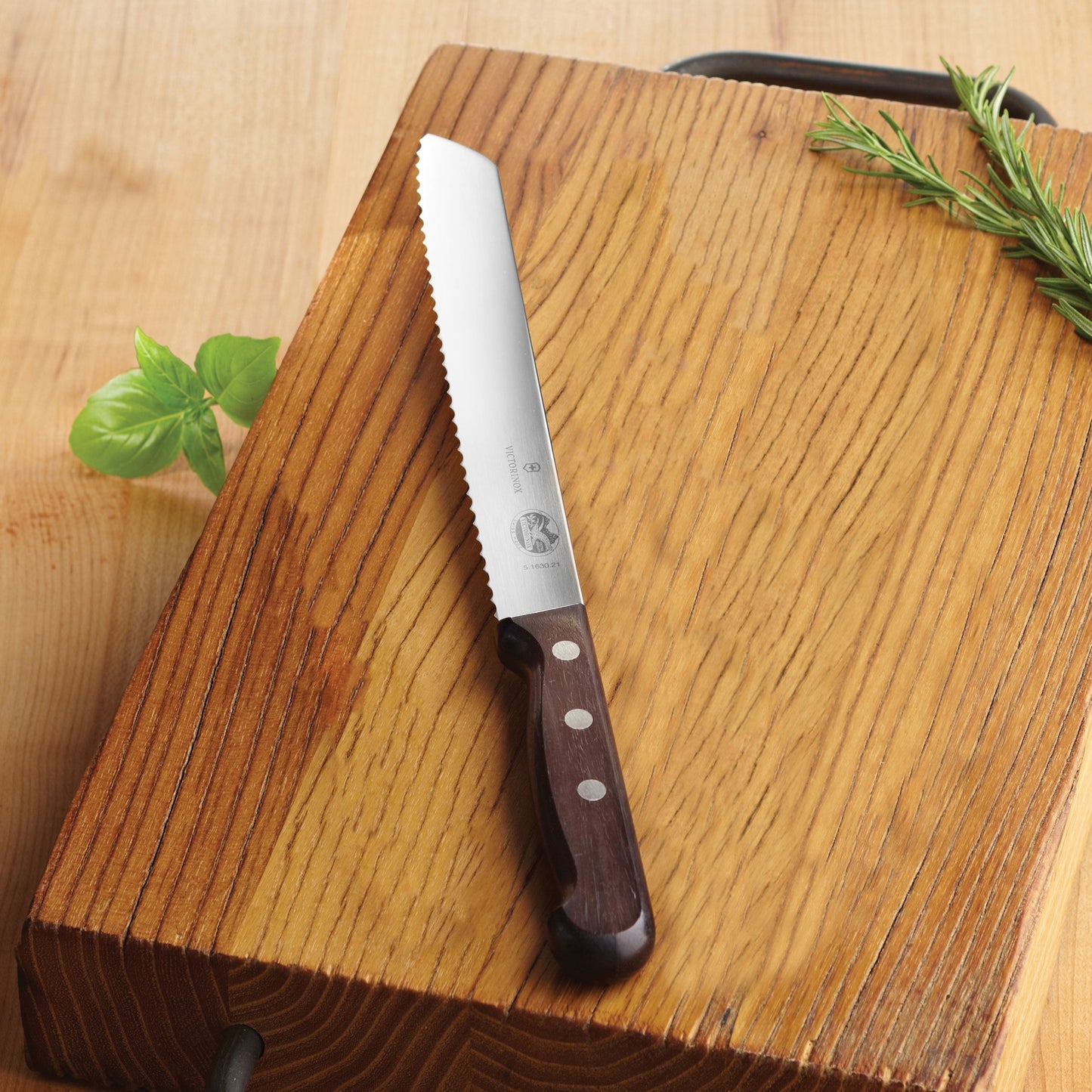 Victorinox Wood 8" Bread Knife