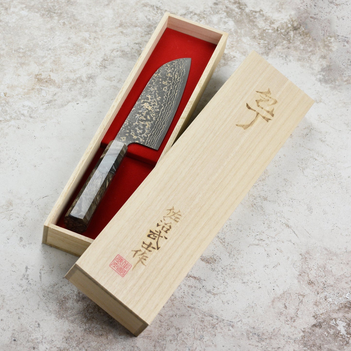 Saji Black Gold Damascus 6.5" Santoku, Stabilized Birch