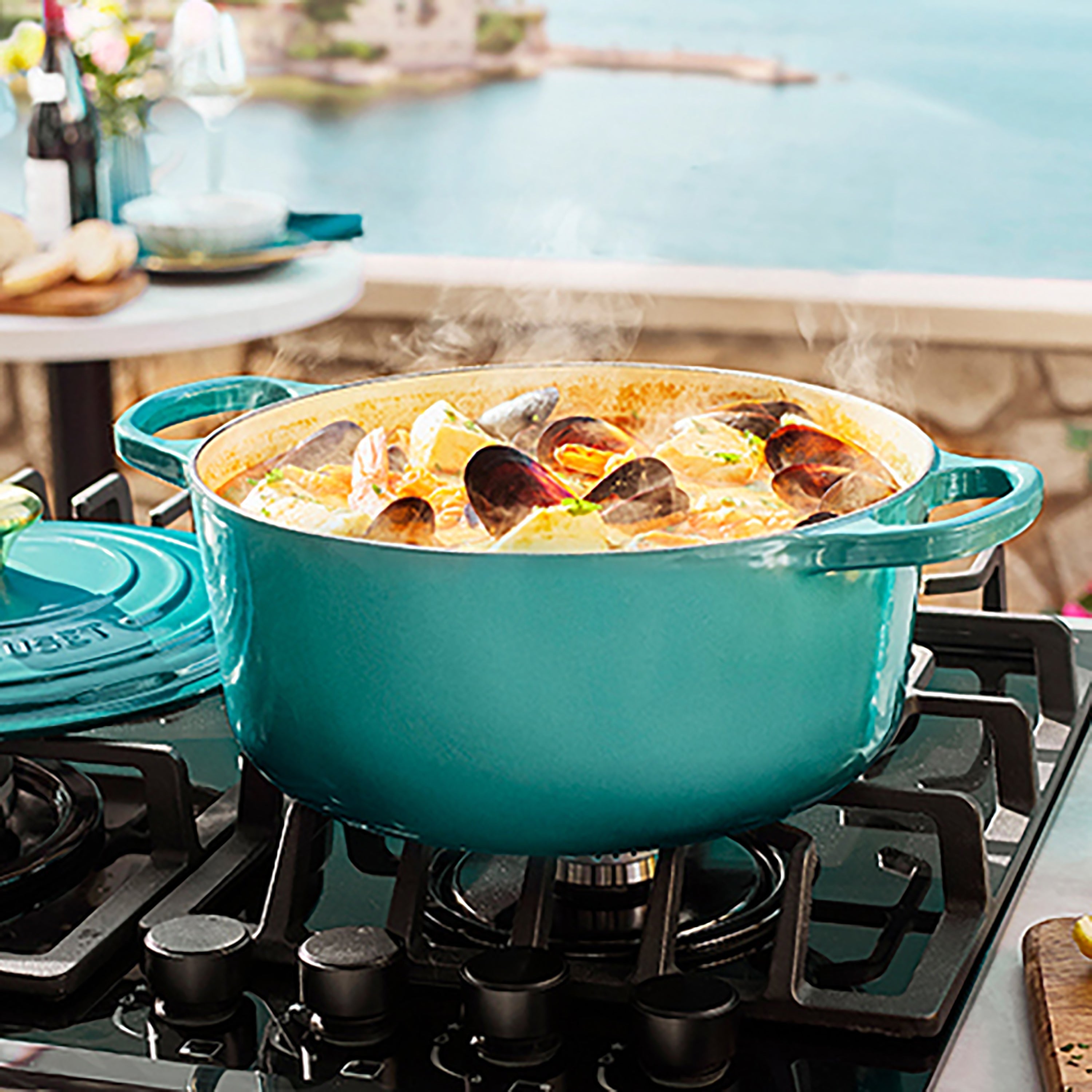Le Creuset Signature Cast Iron 4.5-quart Bleu Riviera Round Dutch Oven