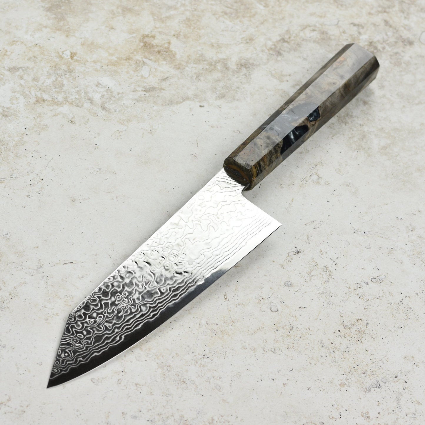 Hatsukokoro Ryuhyo SG2 Damascus 7" Bunka, Stabilized Birch