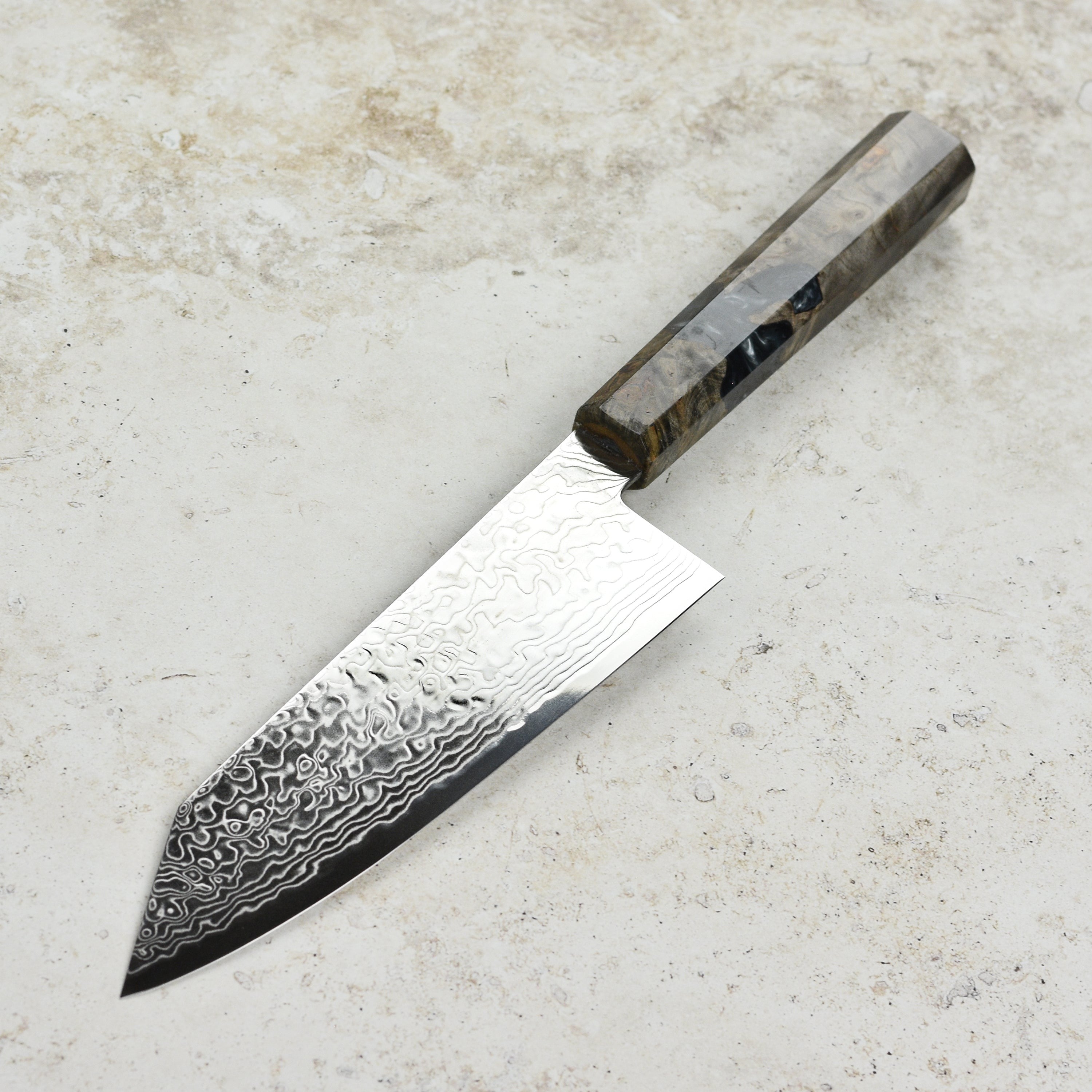 Hatsukokoro Ryuhyo SG2 Damascus 7" Bunka, Stabilized Birch