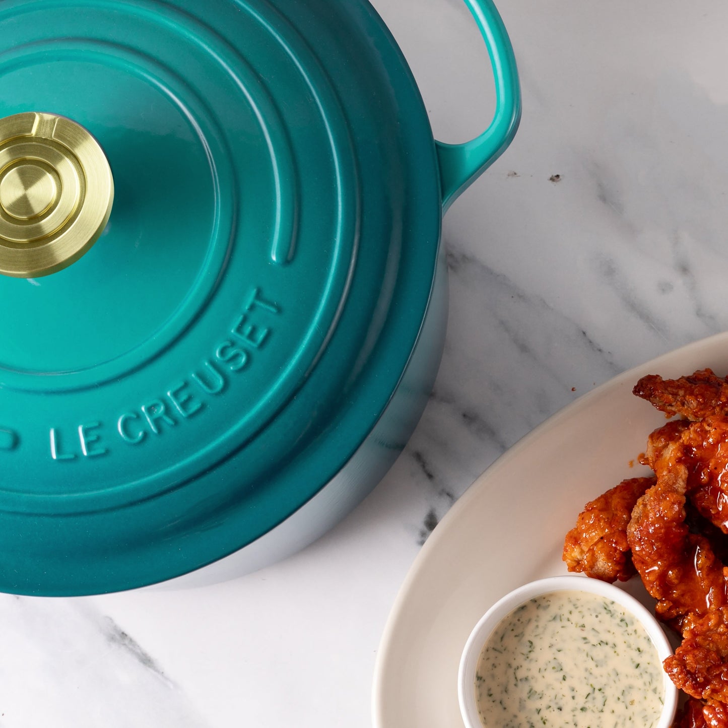 Le Creuset Signature Cast Iron 6.5-quart Bleu Riviera Round Deep Oven with Light Gold Crucible Knob