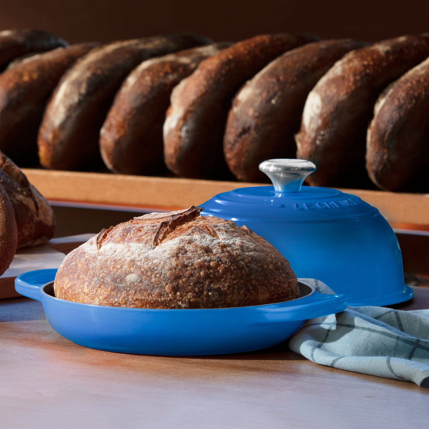 Le Creuset Signature Cast Iron 9.5" Marseille Bread Oven