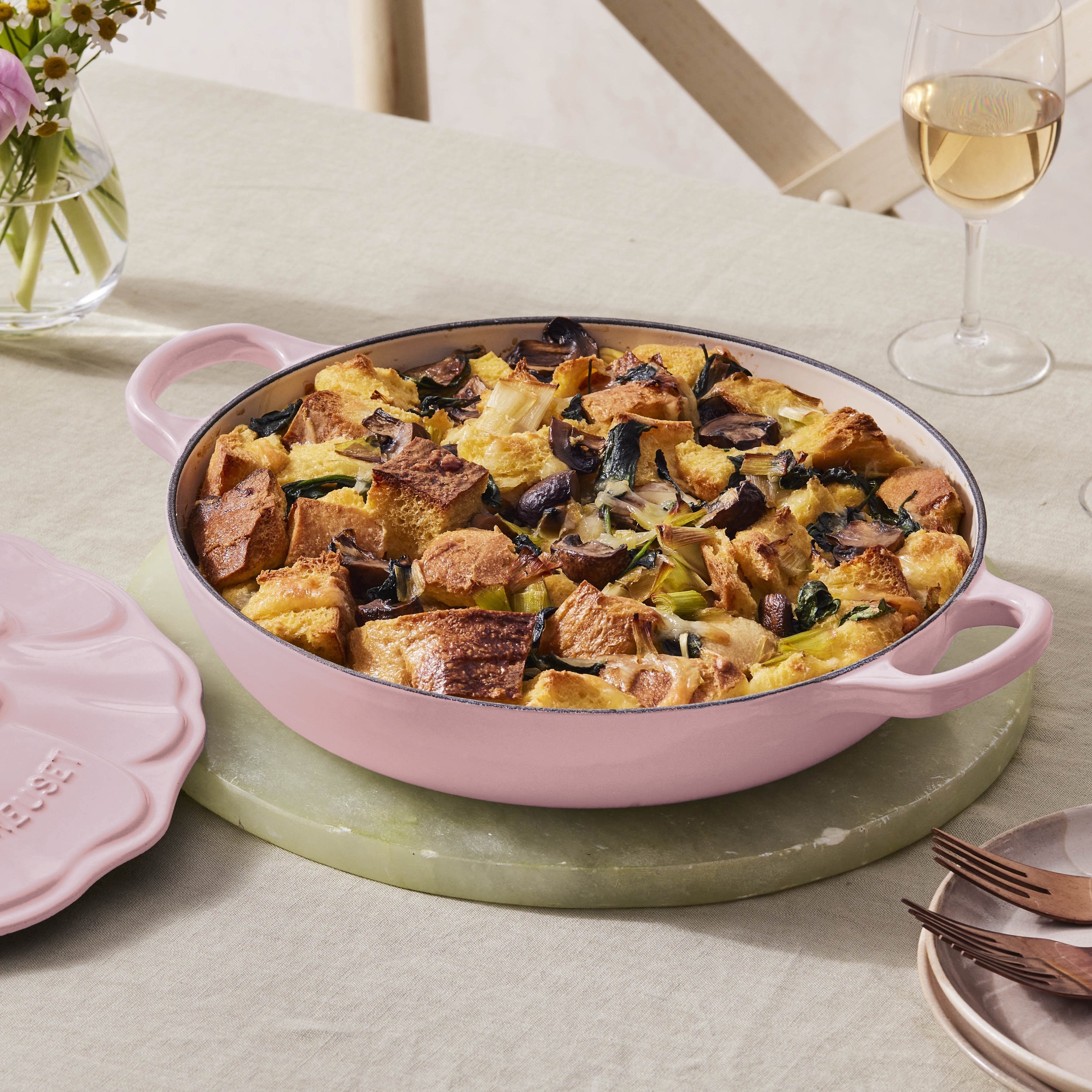 Le Creuset Signature Cast Iron 2.25-quart Chiffon Pink Petal Braiser