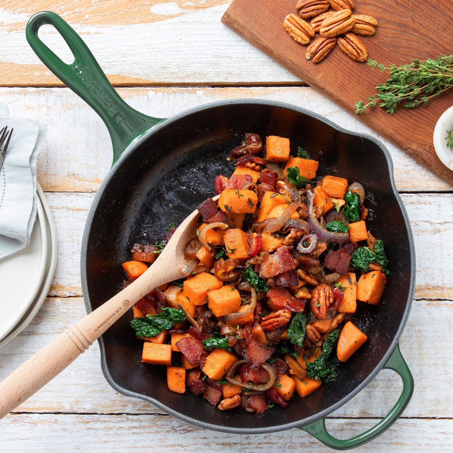 Le Creuset Signature Cast Iron 9" Artichaut Skillet