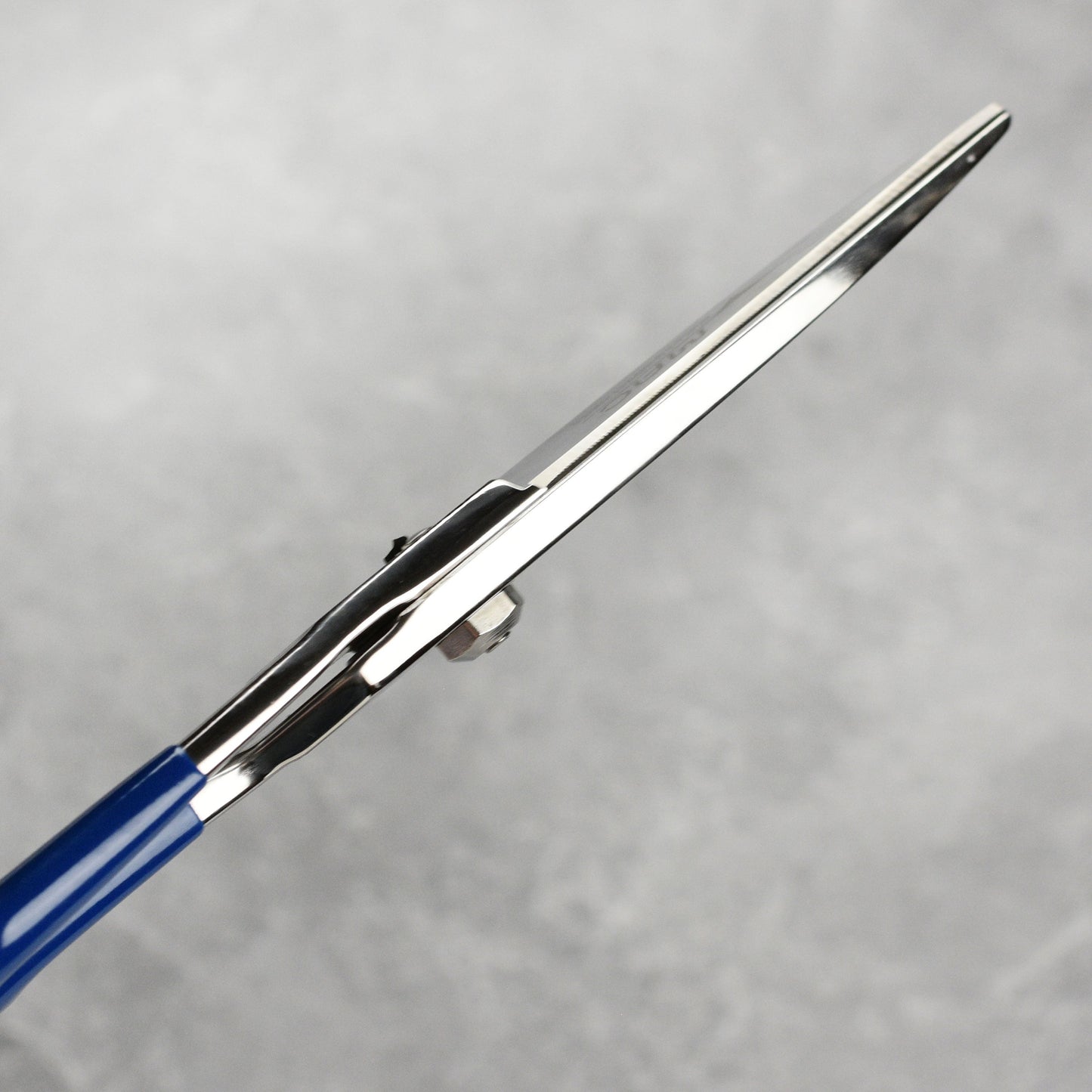 MAC Kitchen Shears