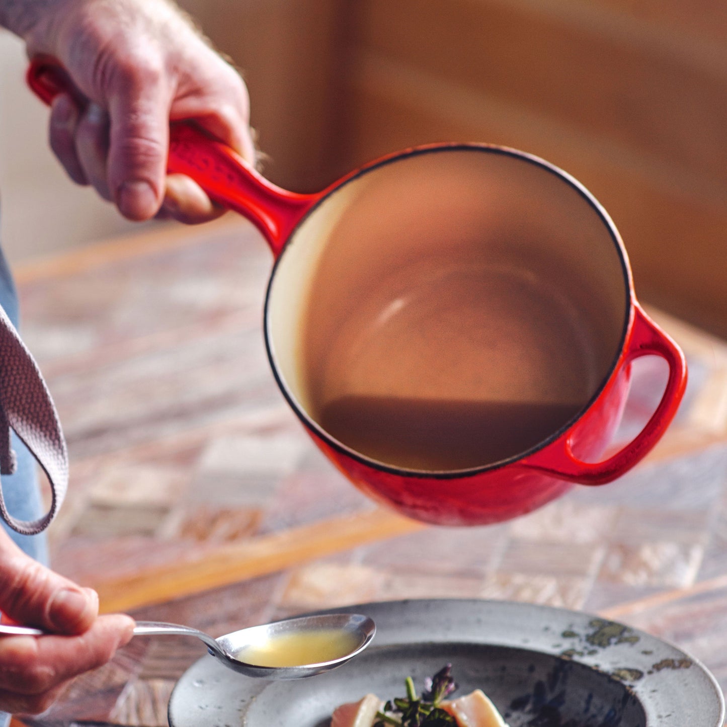 Le Creuset Signature Cast Iron 2.25-quart Cerise Saucepan