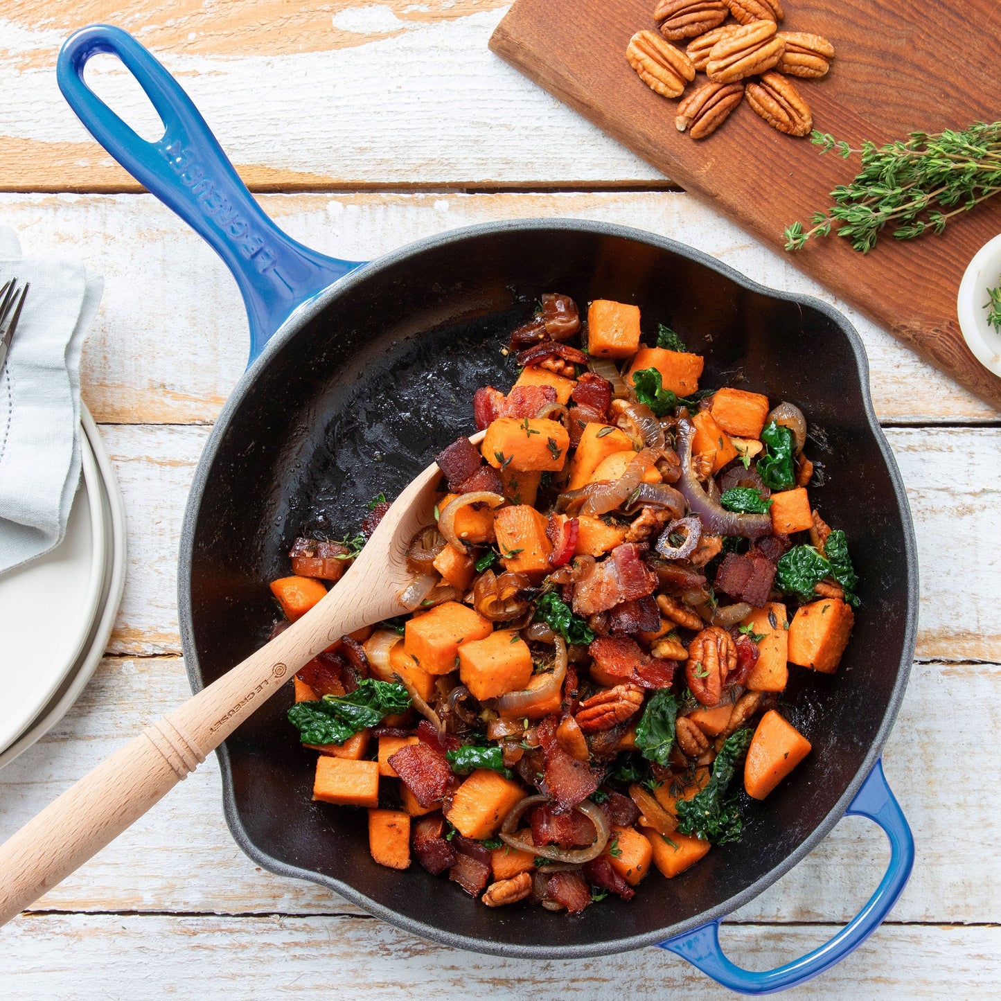 Le Creuset Signature Cast Iron 11.75" Marseille Skillet