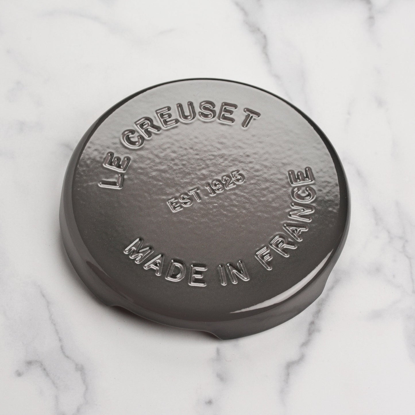 Le Creuset Signature Cast Iron 8.8" Oyster Round Trivet
