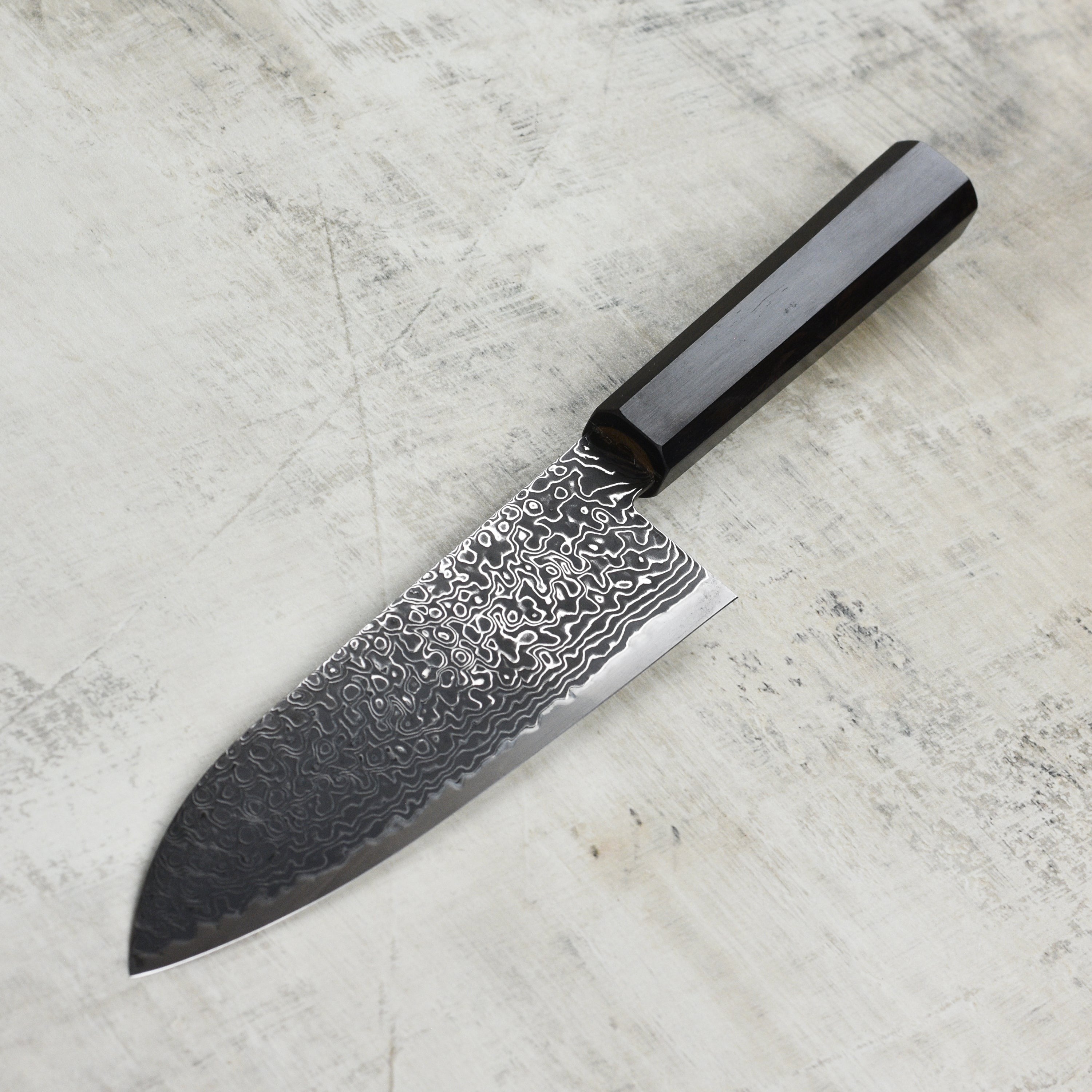 Hatsukokoro Ryuhyo SG2 Kurozome Damascus 7" Santoku