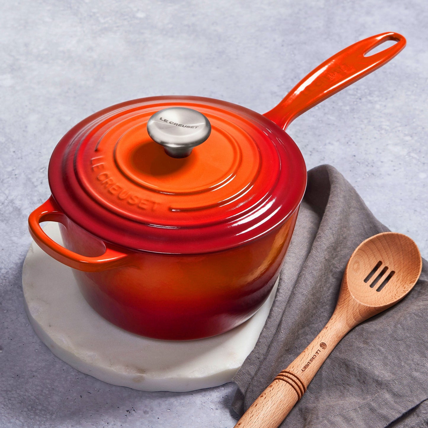 Le Creuset Signature Cast Iron 2.25-quart Flame Saucepan