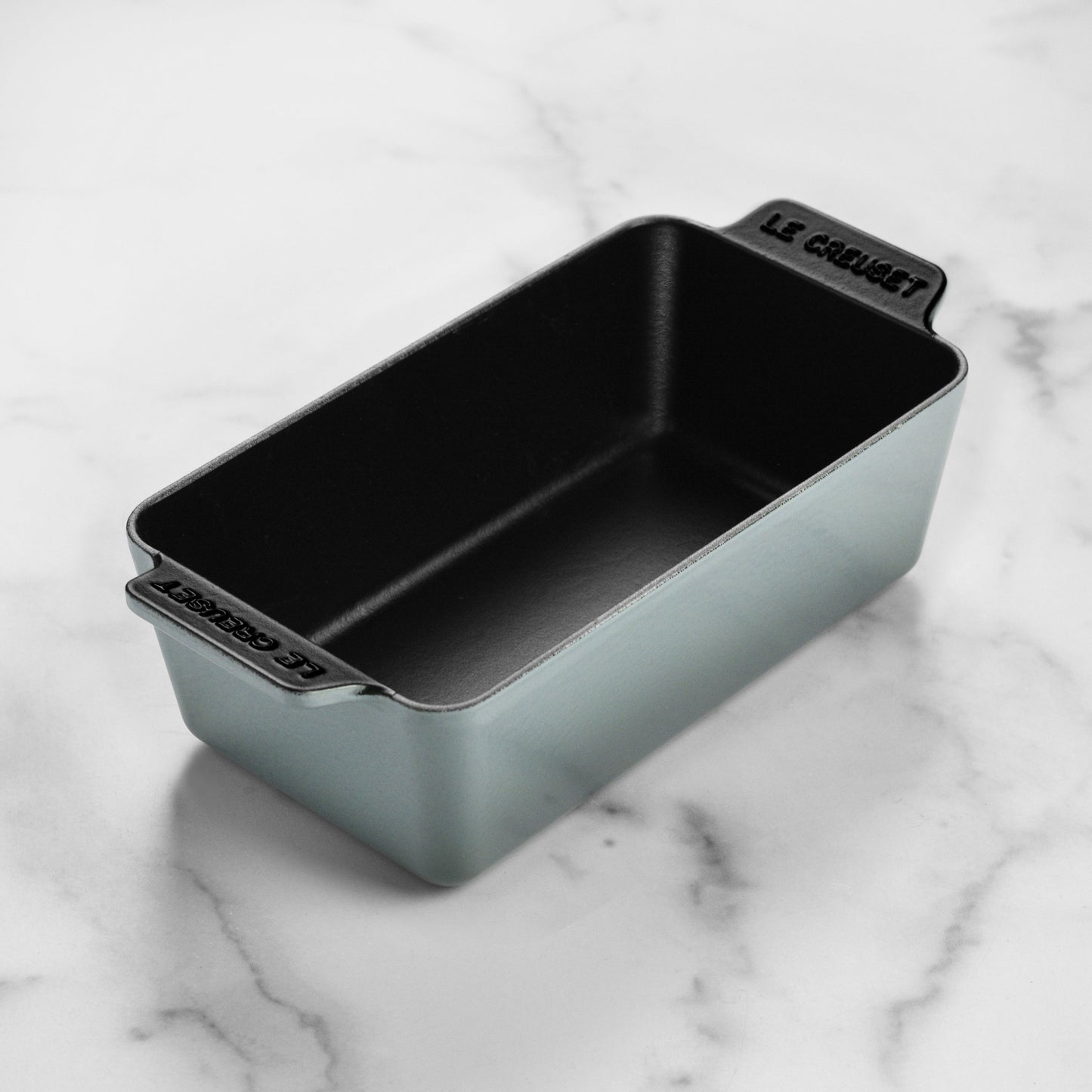 Le Creuset Signature Cast Iron 9 x 5" Sea Salt Loaf Pan