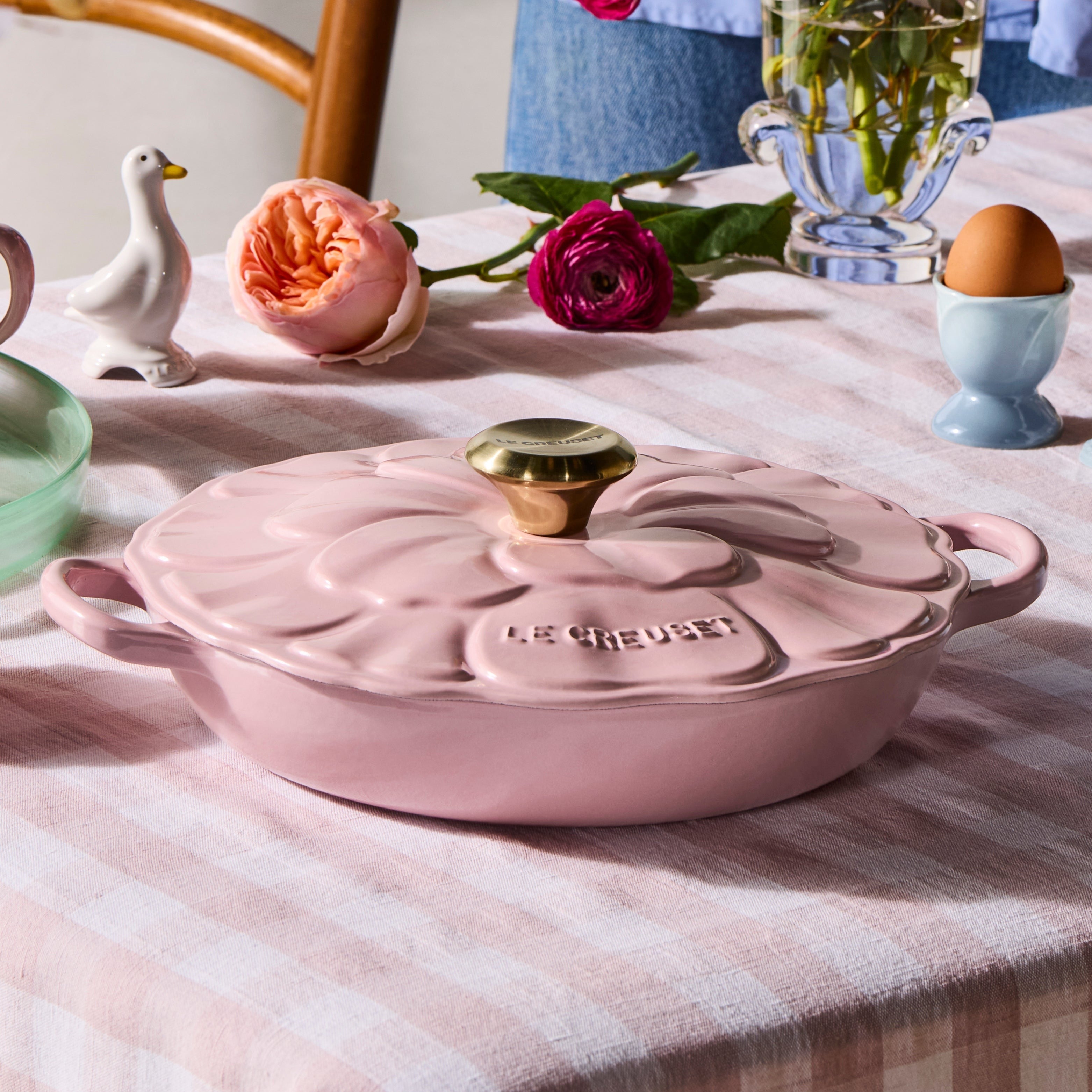Le Creuset Signature Cast Iron 2.25-quart Chiffon Pink Petal Braiser