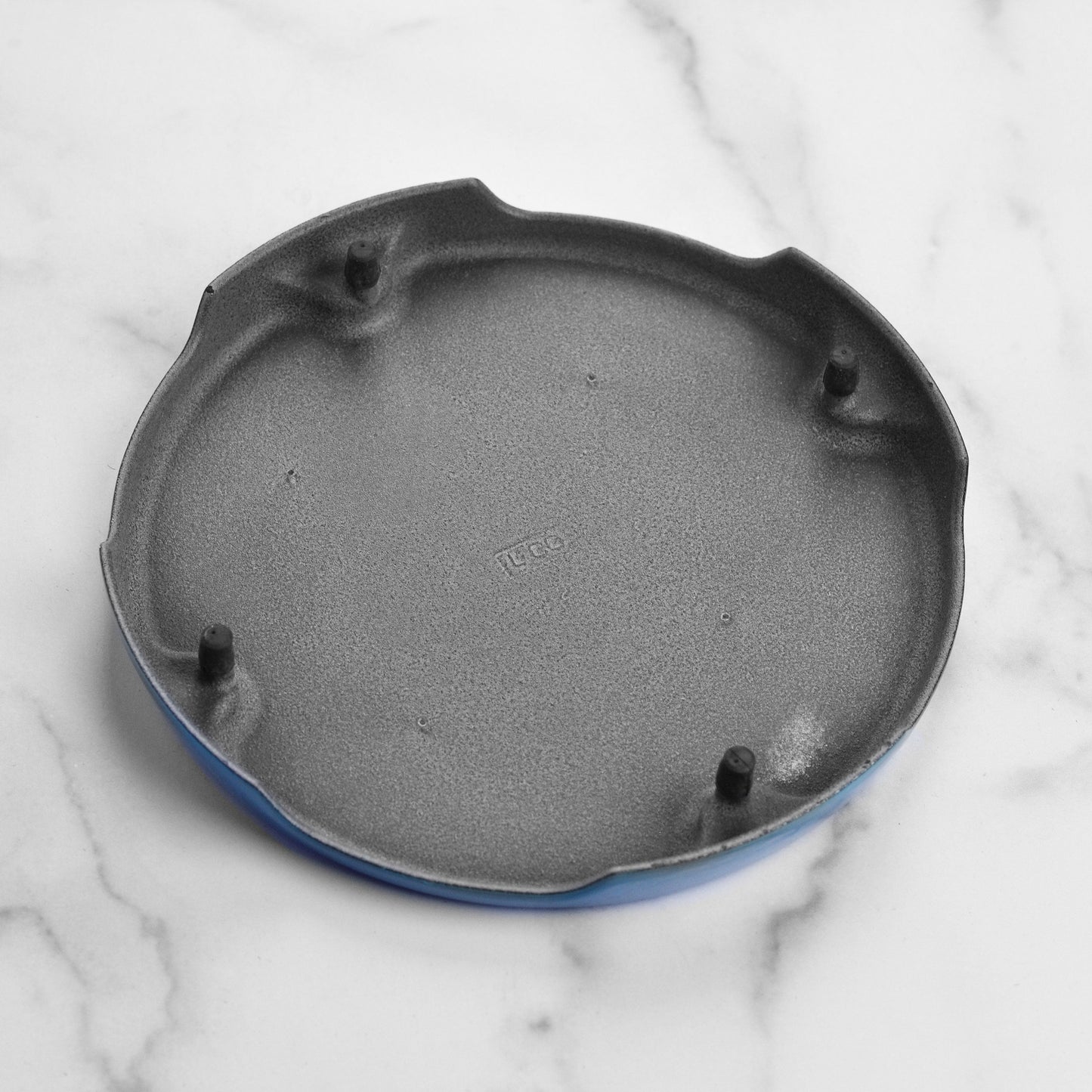 Le Creuset Signature Cast Iron 8.8" Marseille Round Trivet