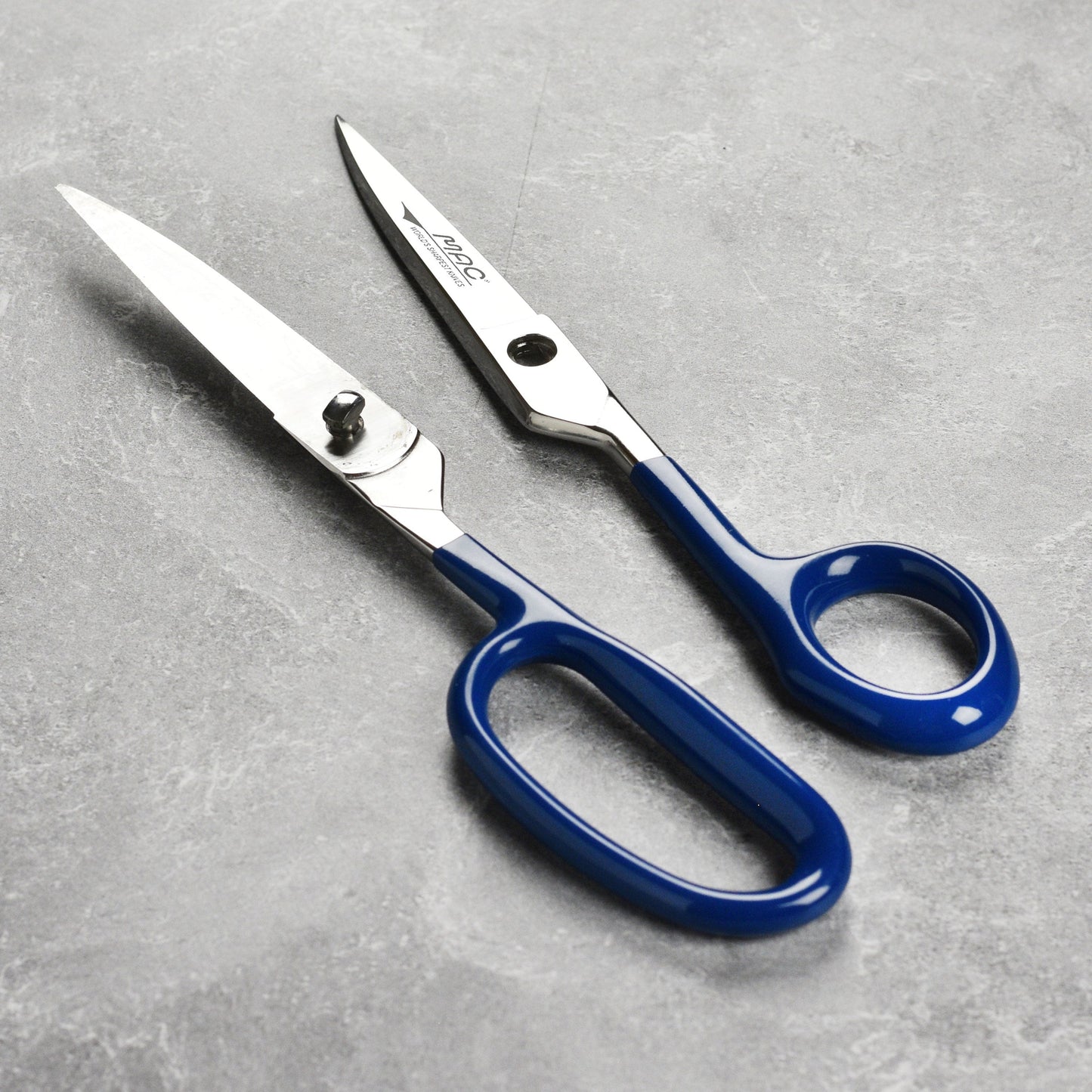 MAC Kitchen Shears