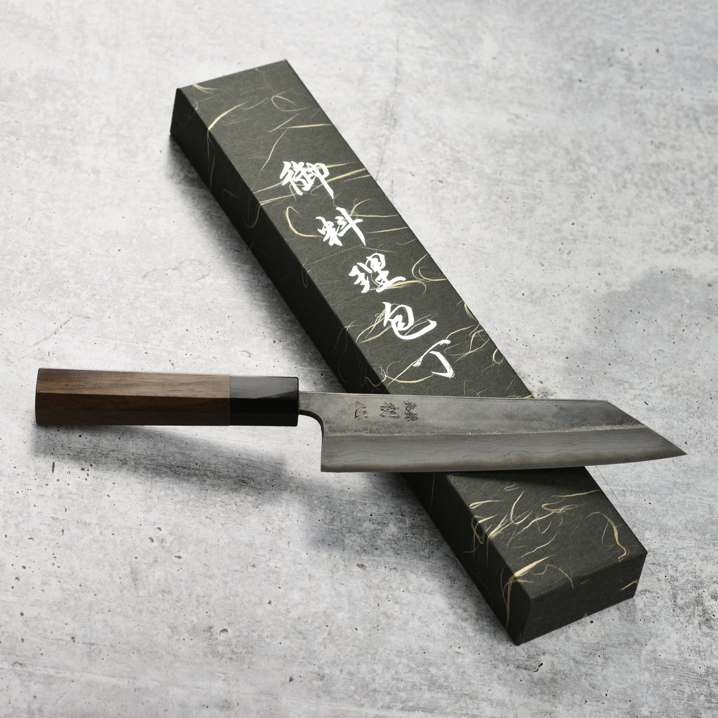 Hatsukokoro Kumokage Aogami #2 Kurouchi Damascus 7" Bunka