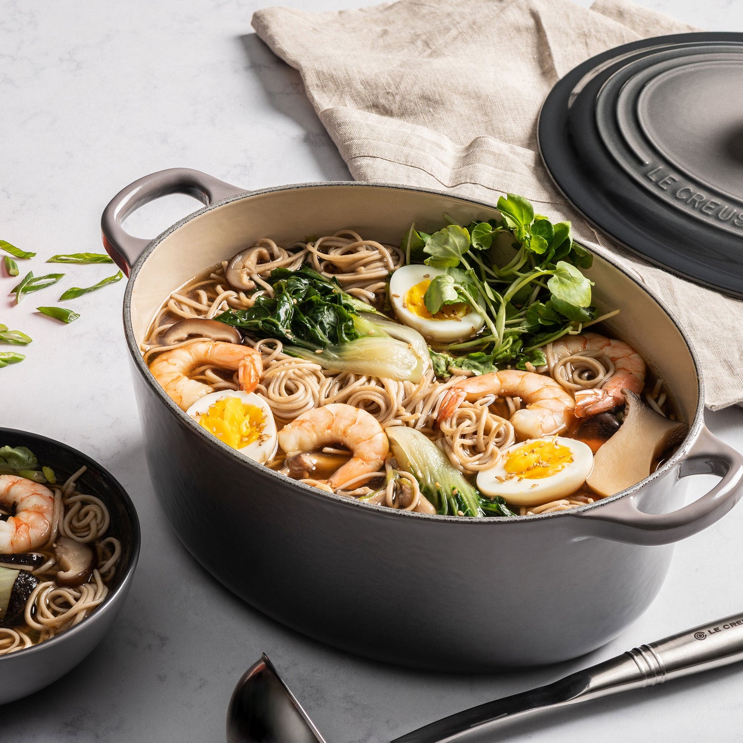 Le Creuset Signature Cast Iron 6.75-quart Oyster Oval Dutch Oven