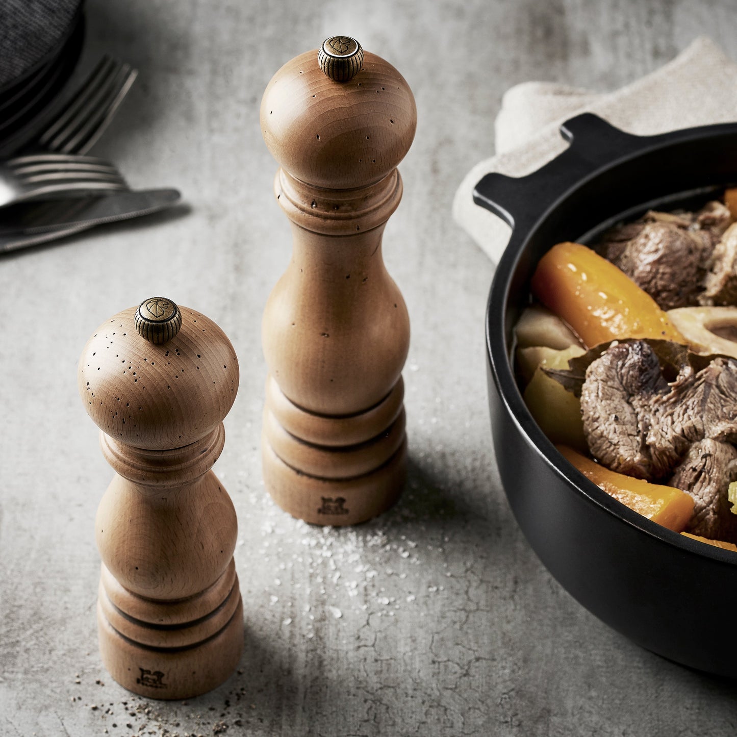 Peugeot Paris Antique 8.75" Salt & Pepper Mill Set