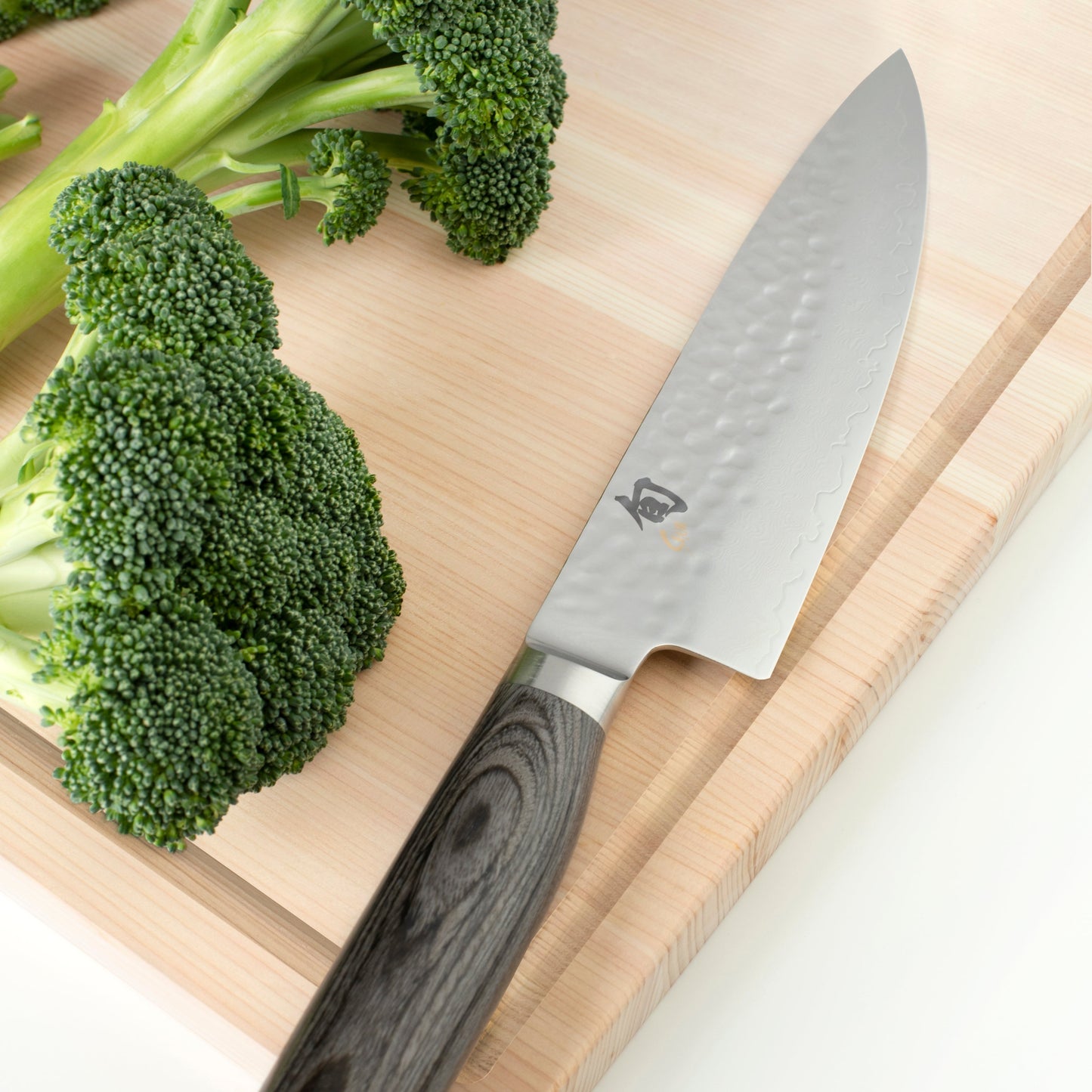 Shun 20" x 14" x 1" Hinoki Cutting Board with Juice Groove