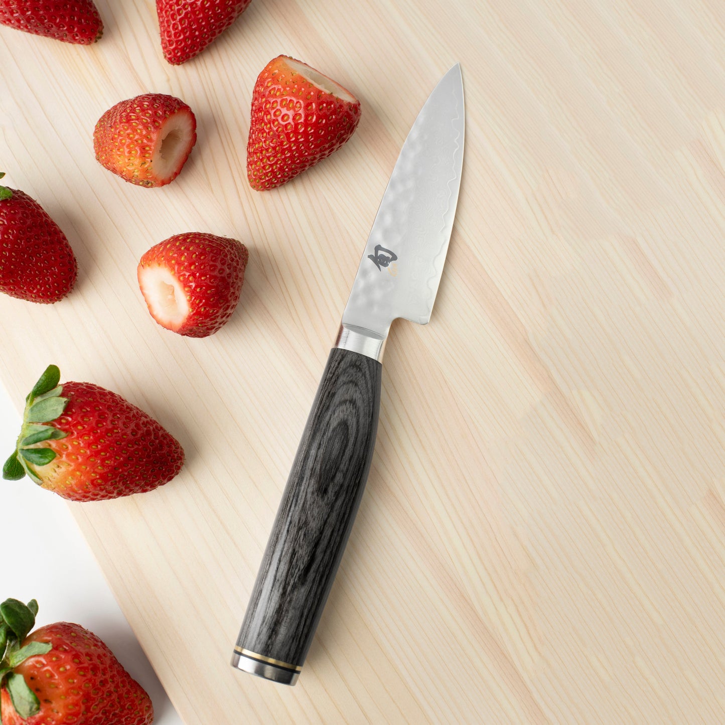 Shun 20" x 14" x 1" Hinoki Cutting Board with Juice Groove