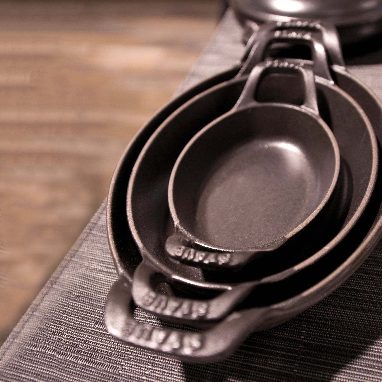 Staub Cast Iron 14.5" x 11.2" Matte Black Oval Au Gratin