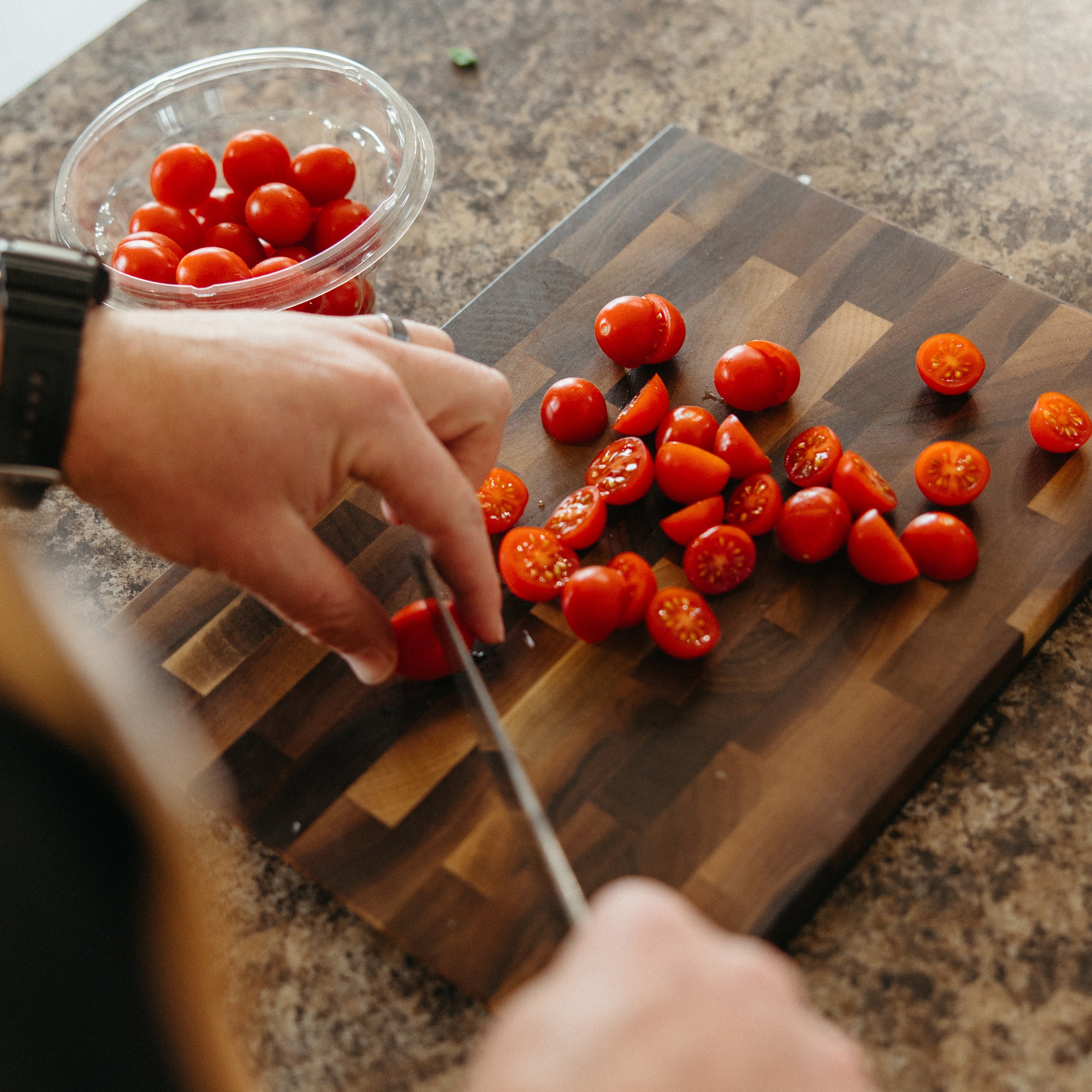 Steelport SteelCore 2-in-1 Walnut Cutting Board, 13x9"