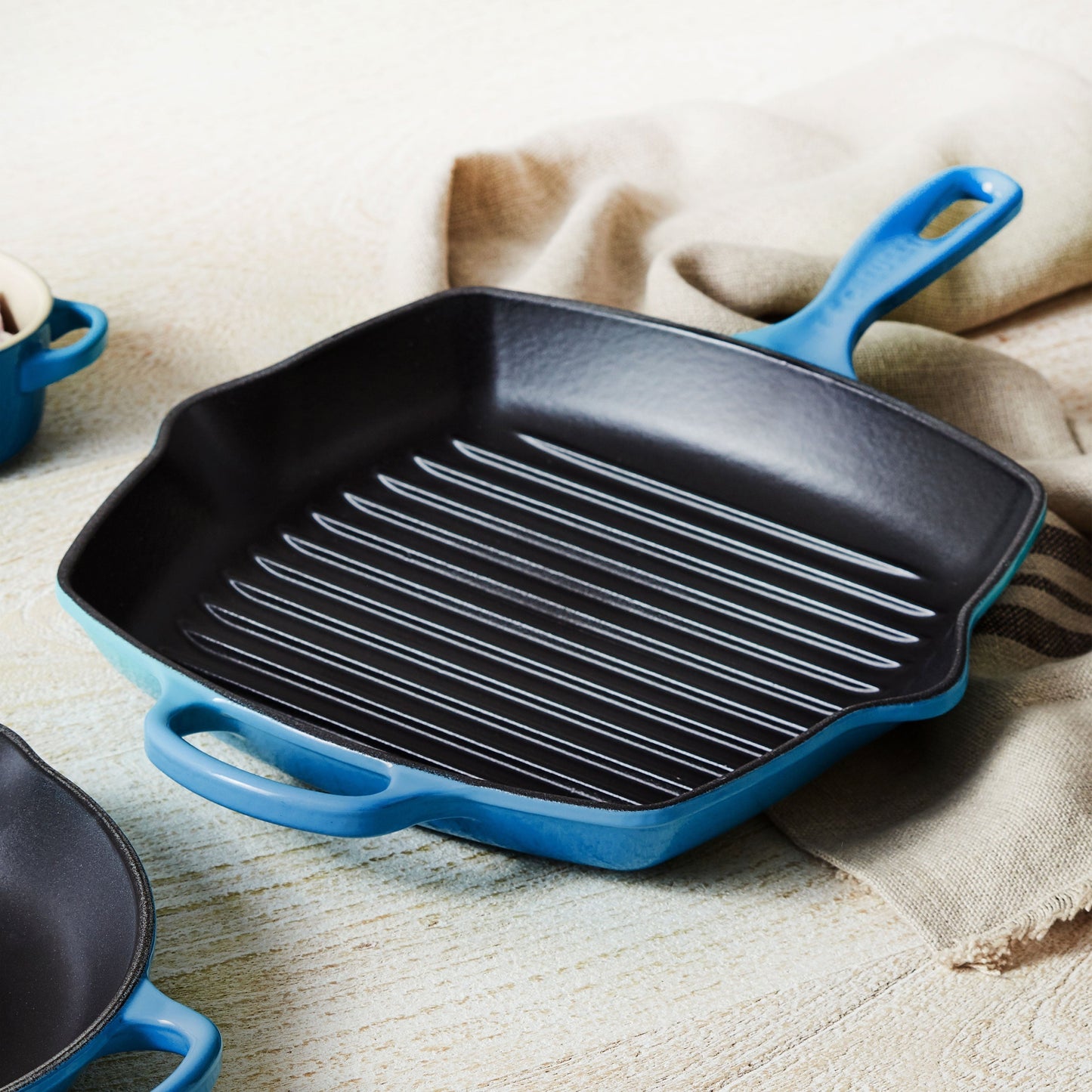 Le Creuset Signature Cast Iron 10.25" Marseille Square Grill Pan