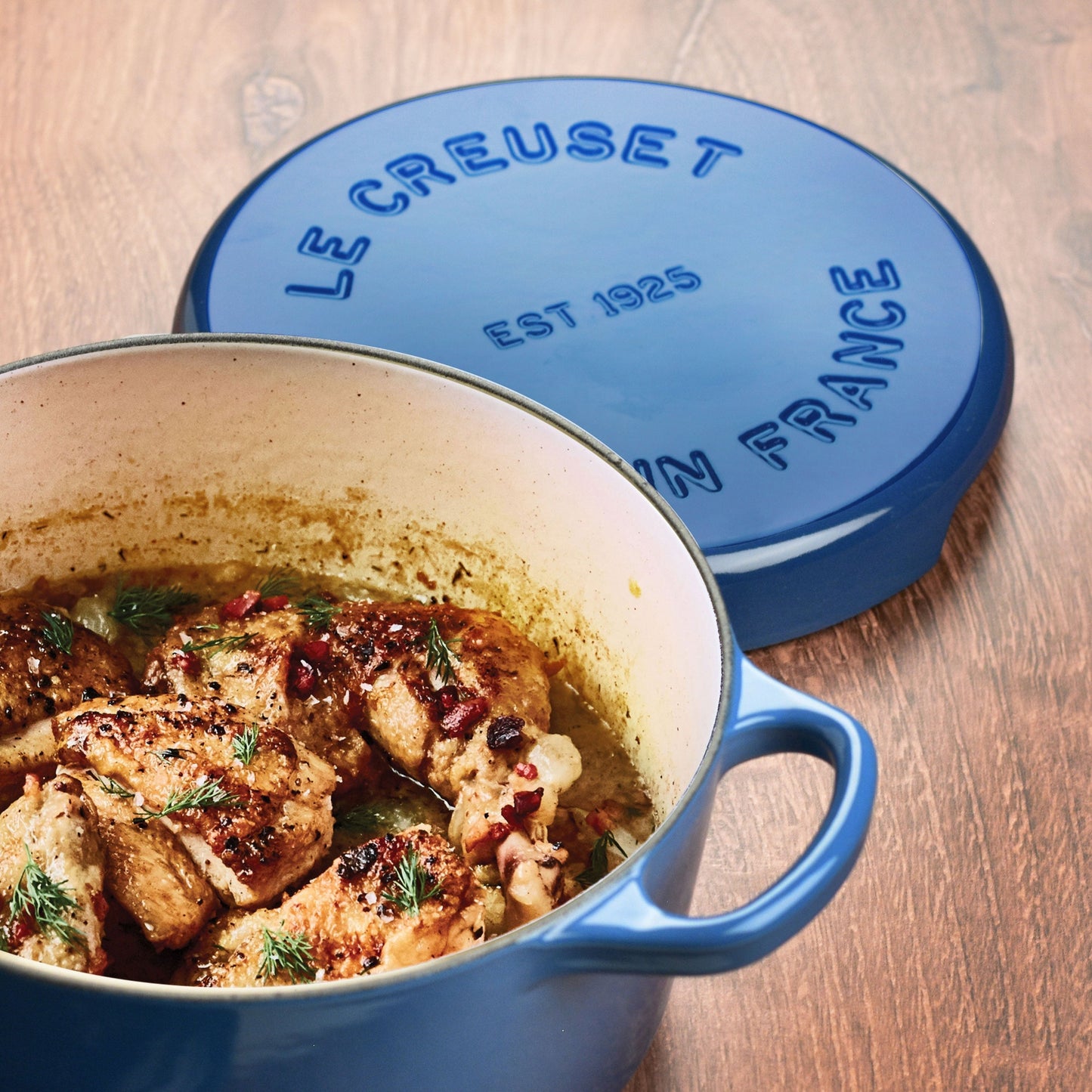 Le Creuset Signature Cast Iron 8.8" Marseille Round Trivet