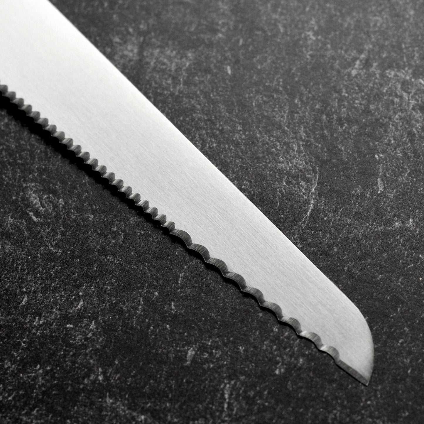 Suncraft Seseragi 8.75" Bread Knife, Right-Handed