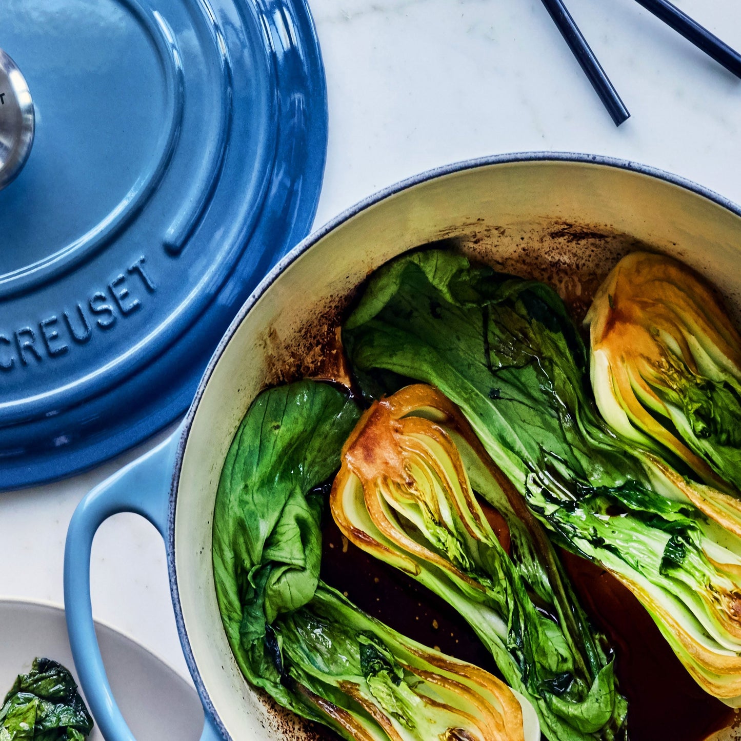 Le Creuset Signature Cast Iron 9-quart Marseille Round Dutch Oven