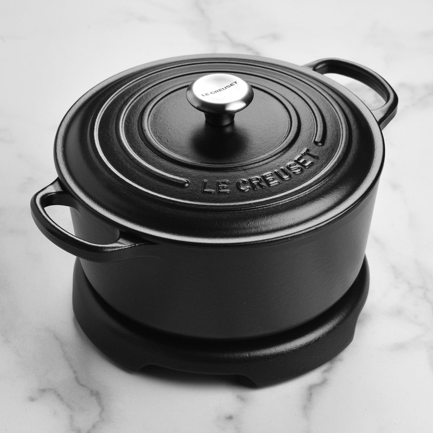 Le Creuset Signature Cast Iron 8.8" Licorice Round Trivet