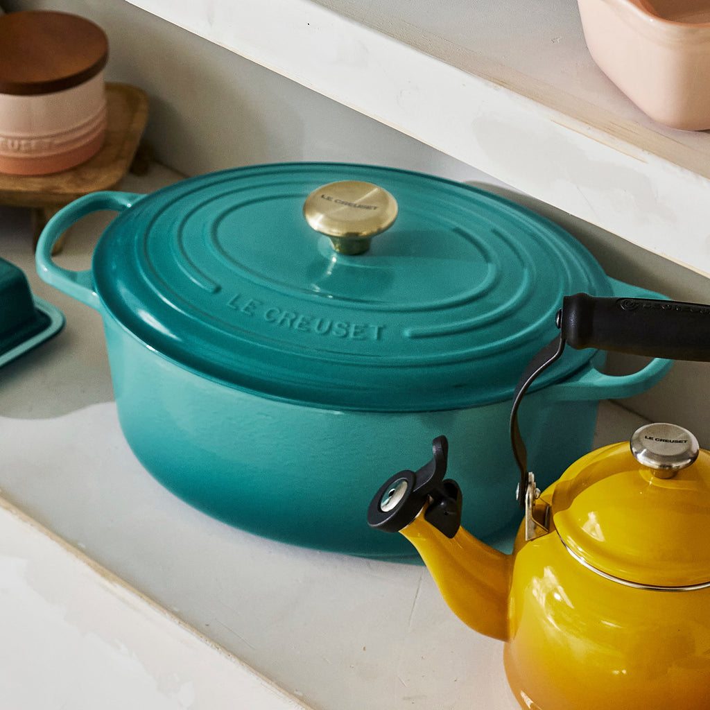 Le Creuset Signature Cast Iron 6.75-quart Bleu Riviera Oval Dutch Oven