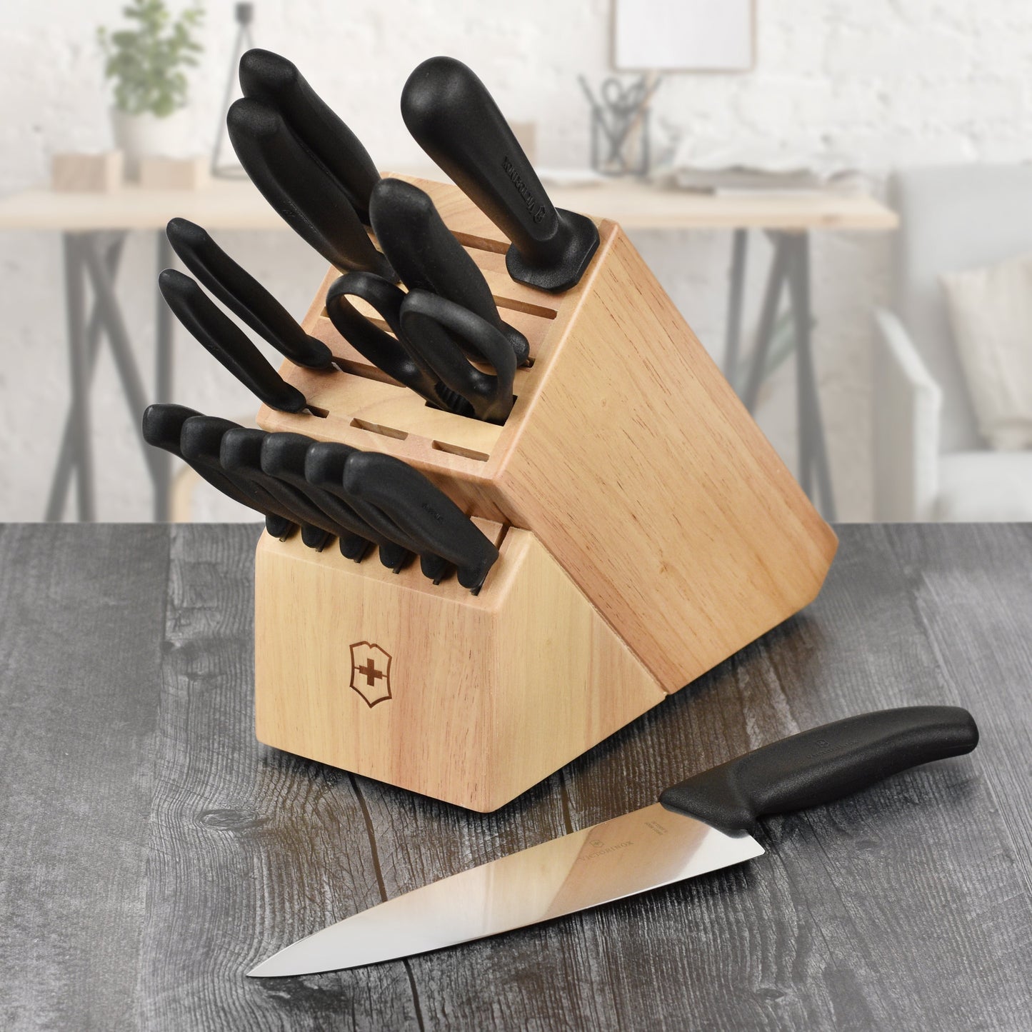 Victorinox Swiss Classic 15 Piece Knife Block Set