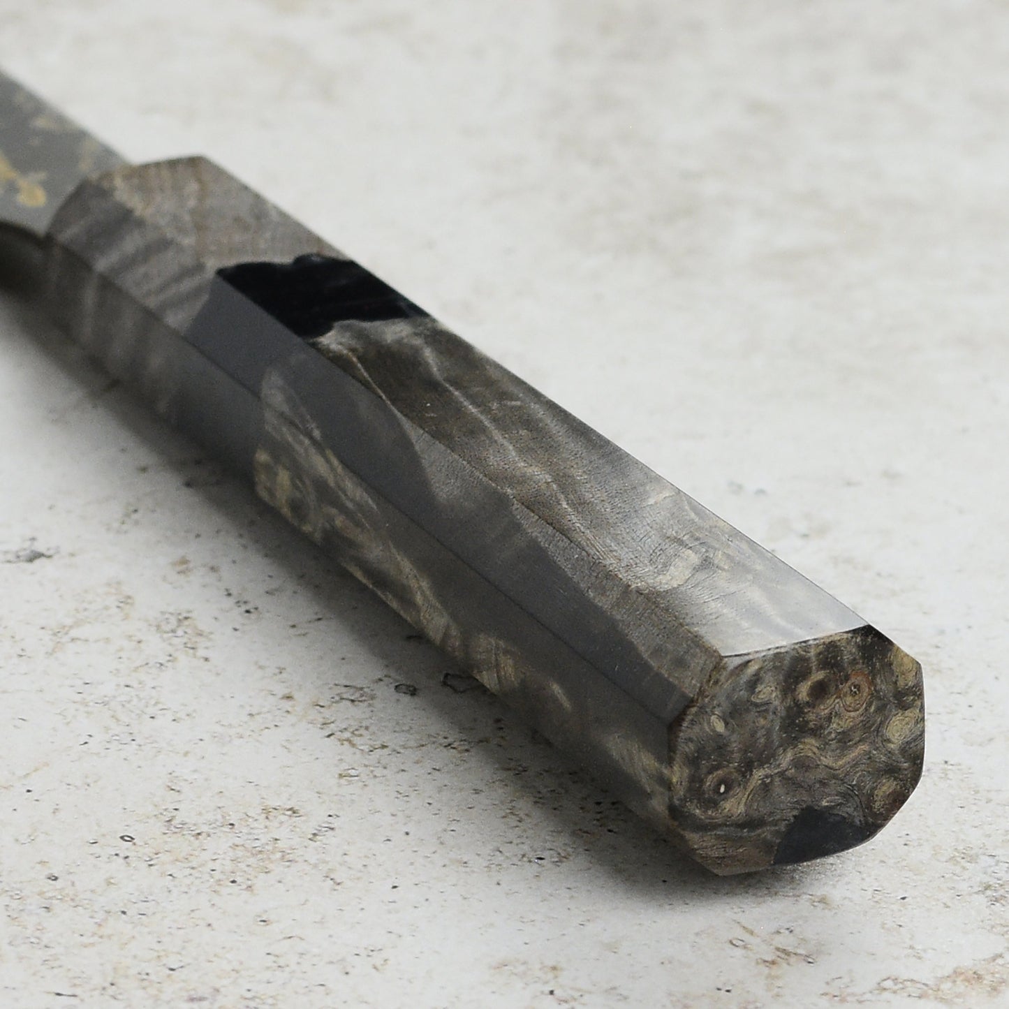 Saji Black Gold Damascus 6.5" Santoku, Stabilized Birch