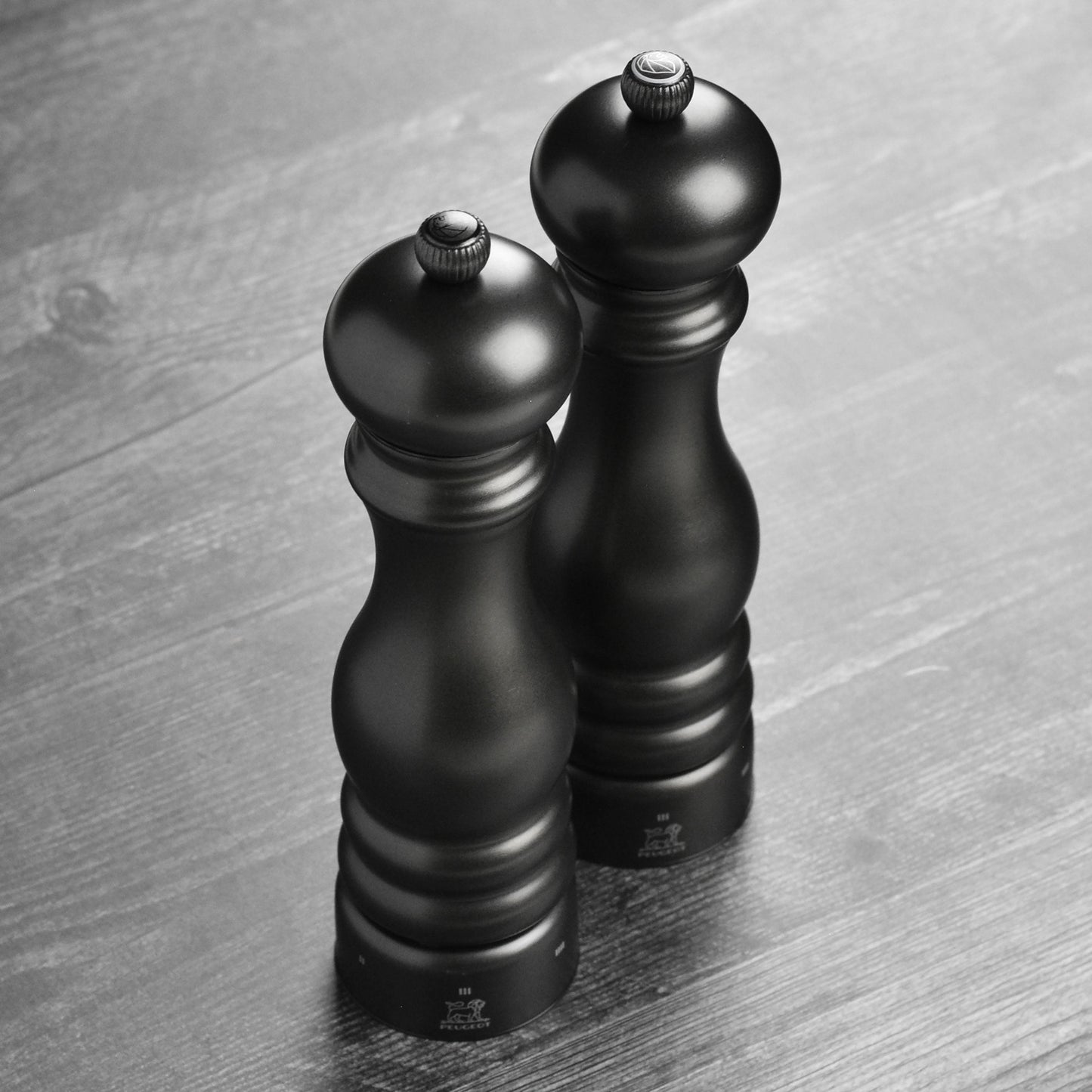 Peugeot Paris Carbone 8.75" u'Select Salt & Pepper Mill Set