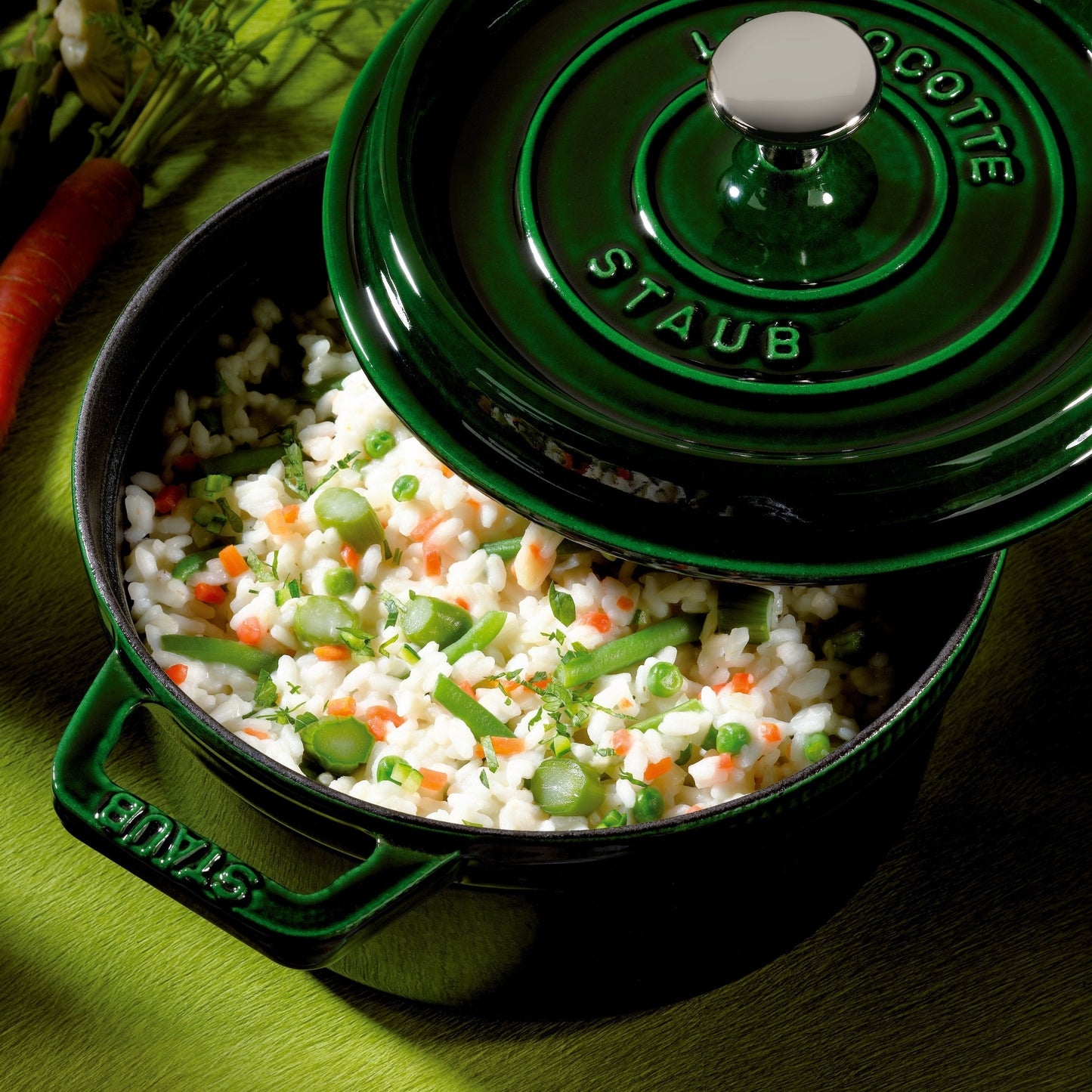 Staub 7-quart Basil Round Dutch Oven