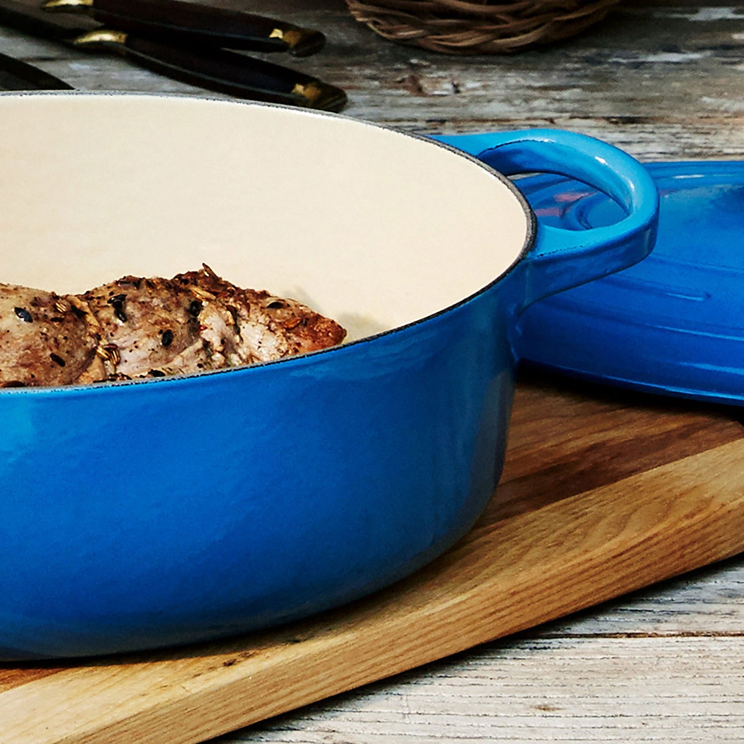 Le Creuset Signature Cast Iron 9.5-quart Marseille Oval Dutch Oven