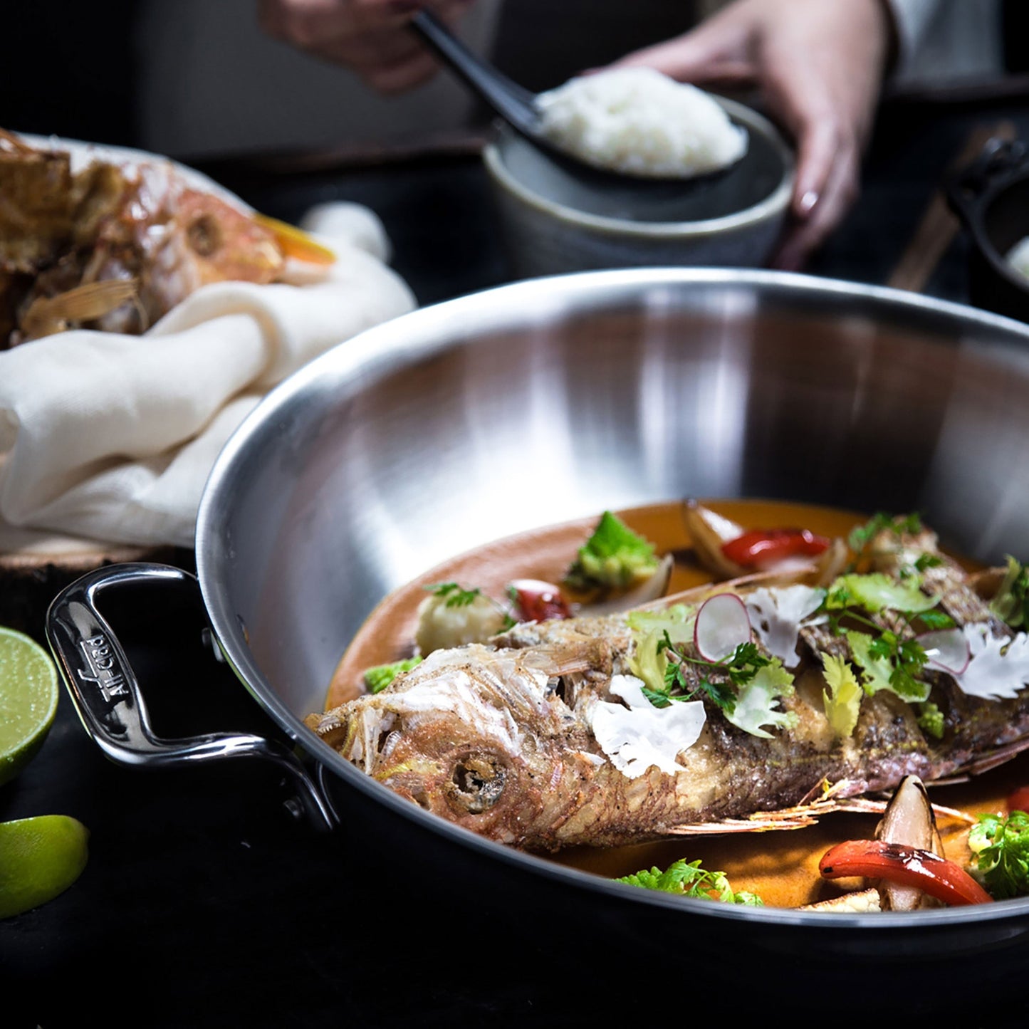 All-Clad d3 Stainless 5.5-quart Dutch Oven