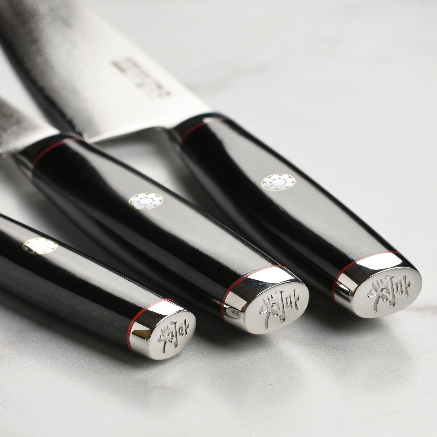 Yaxell Ypsilon SG2 3 Piece Knife Set with Japanese Katana Stand