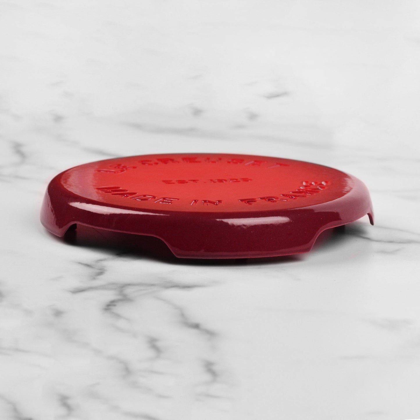 Le Creuset Signature Cast Iron 8.8" Cerise Round Trivet
