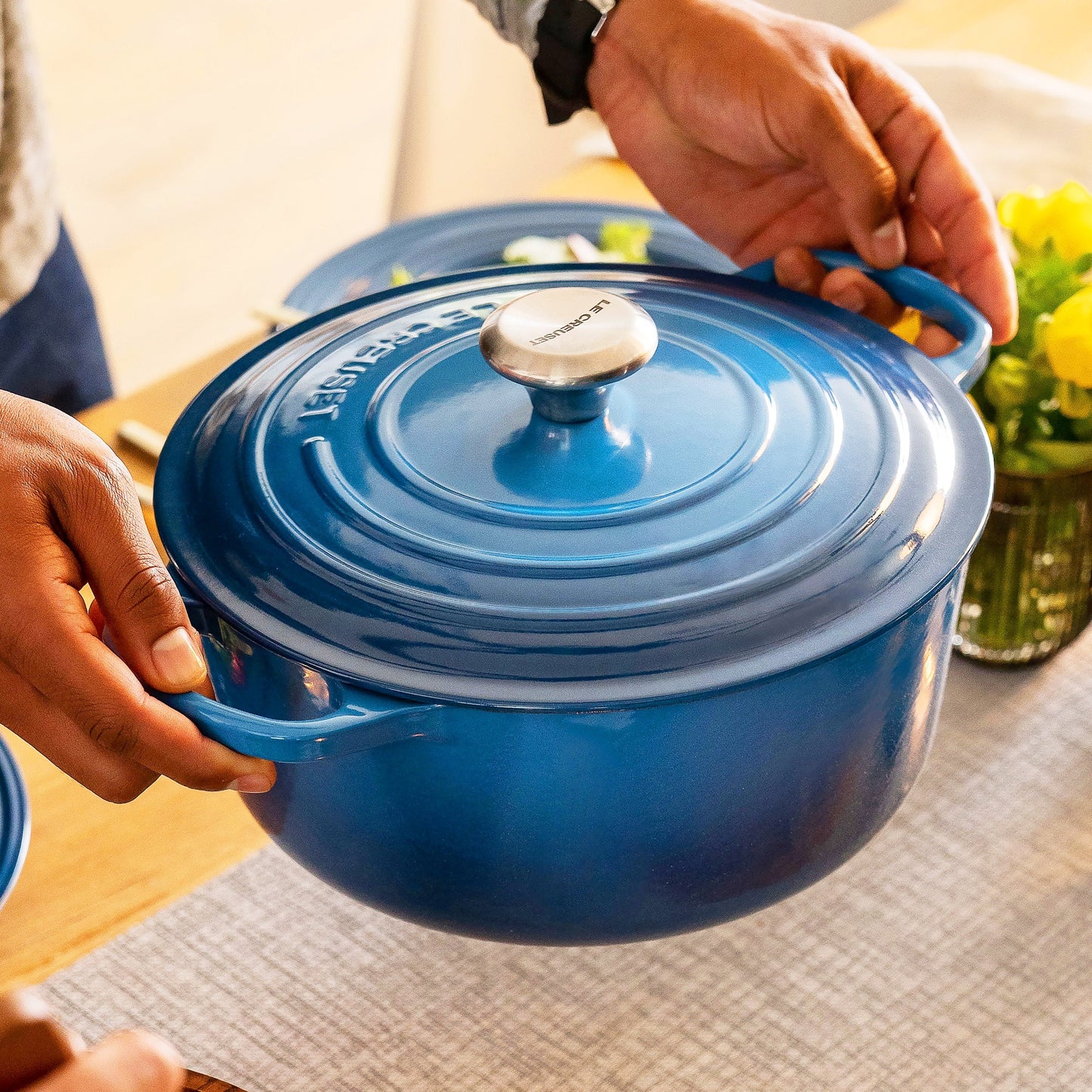 Le Creuset Signature Cast Iron 4.5-quart Marseille Round Dutch Oven