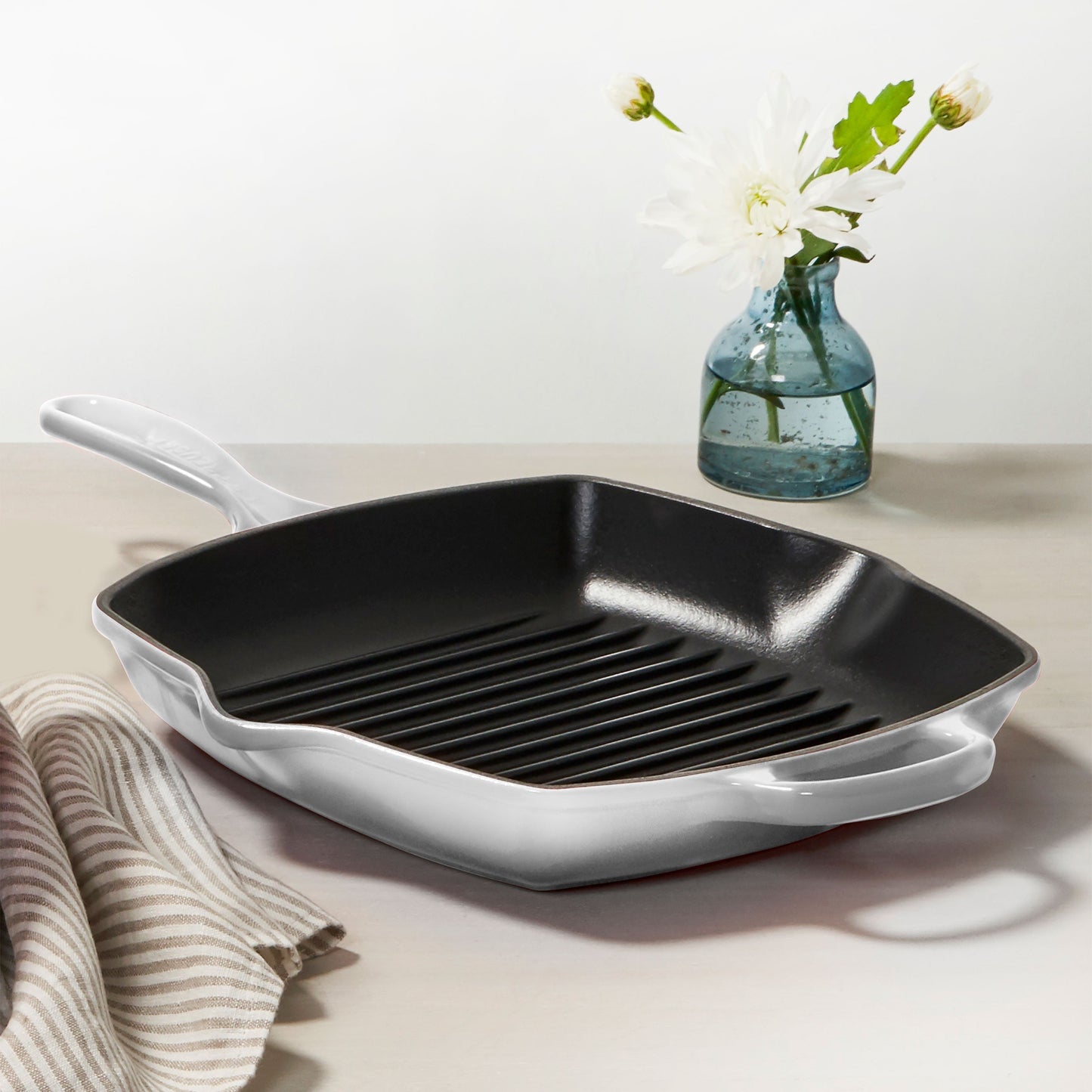 Le Creuset Signature Cast Iron White 5 Piece Cookware Set