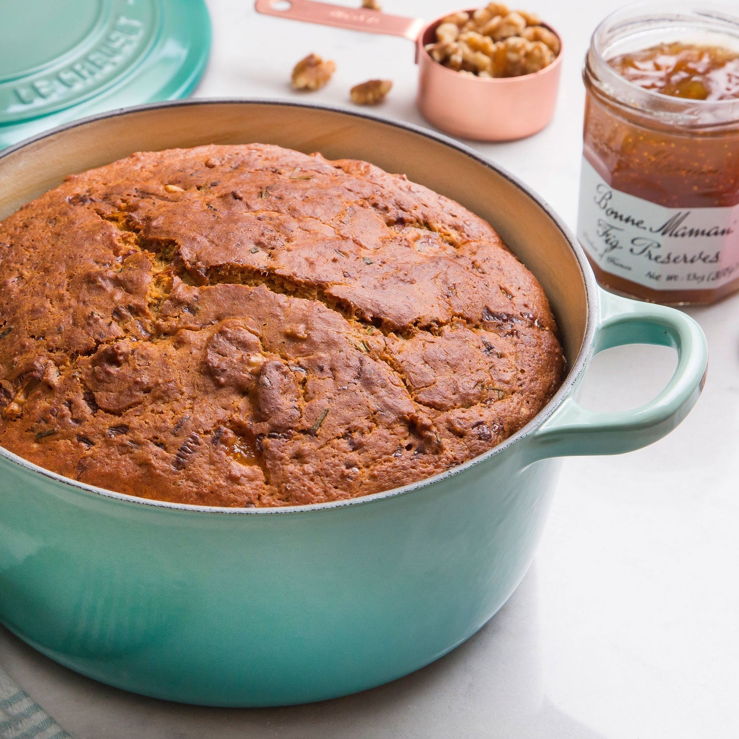 Le Creuset Signature Cast Iron 5.5-quart Caribbean Round Dutch Oven