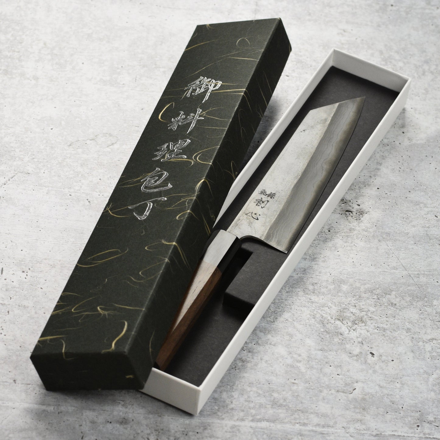 Hatsukokoro Kumokage Aogami #2 Kurouchi Damascus 7" Bunka