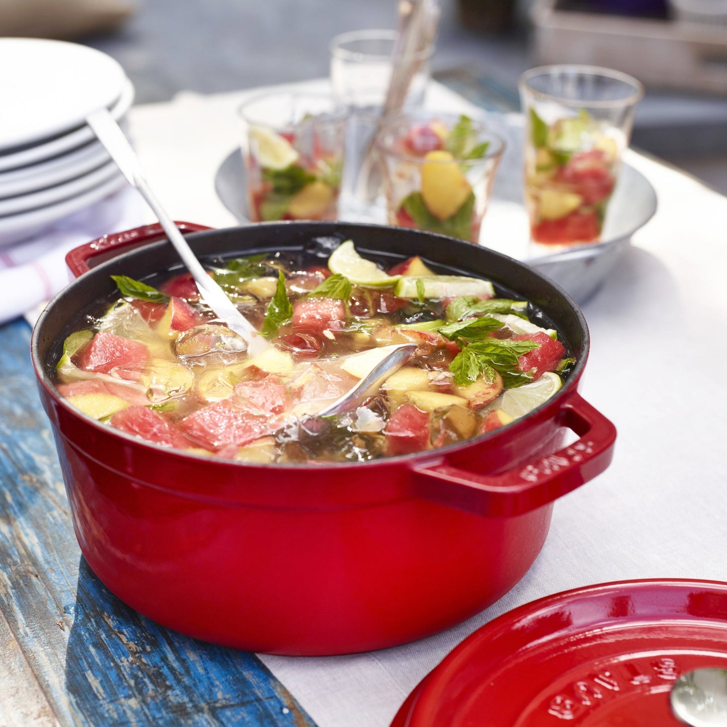 Staub 7-quart Cherry Red Round Dutch Oven