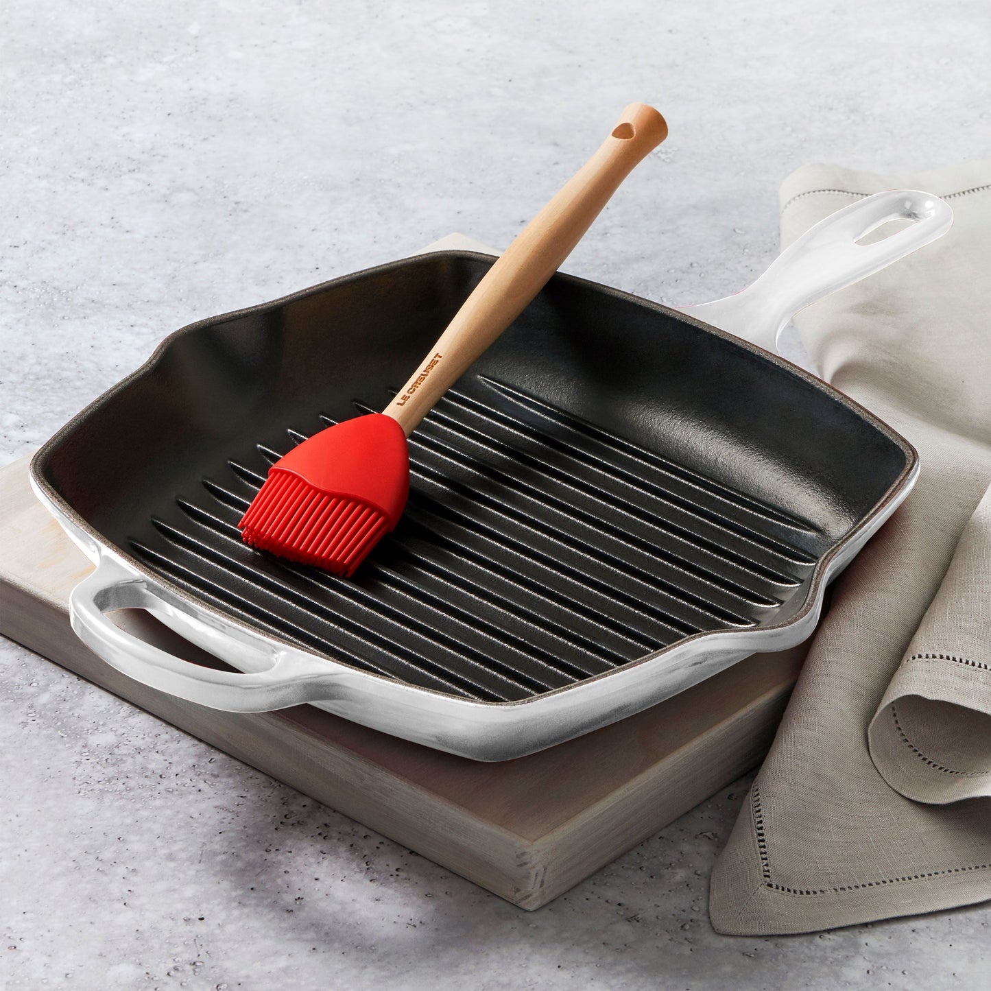 Le Creuset Signature Cast Iron 10.25" White Square Grill Pan